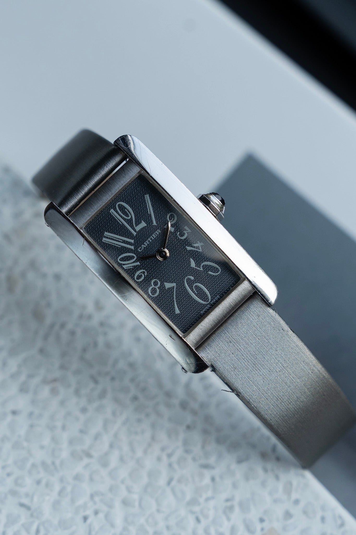 Cartier Tank Américaine in white gold, ref 1713, grey dial, full set
