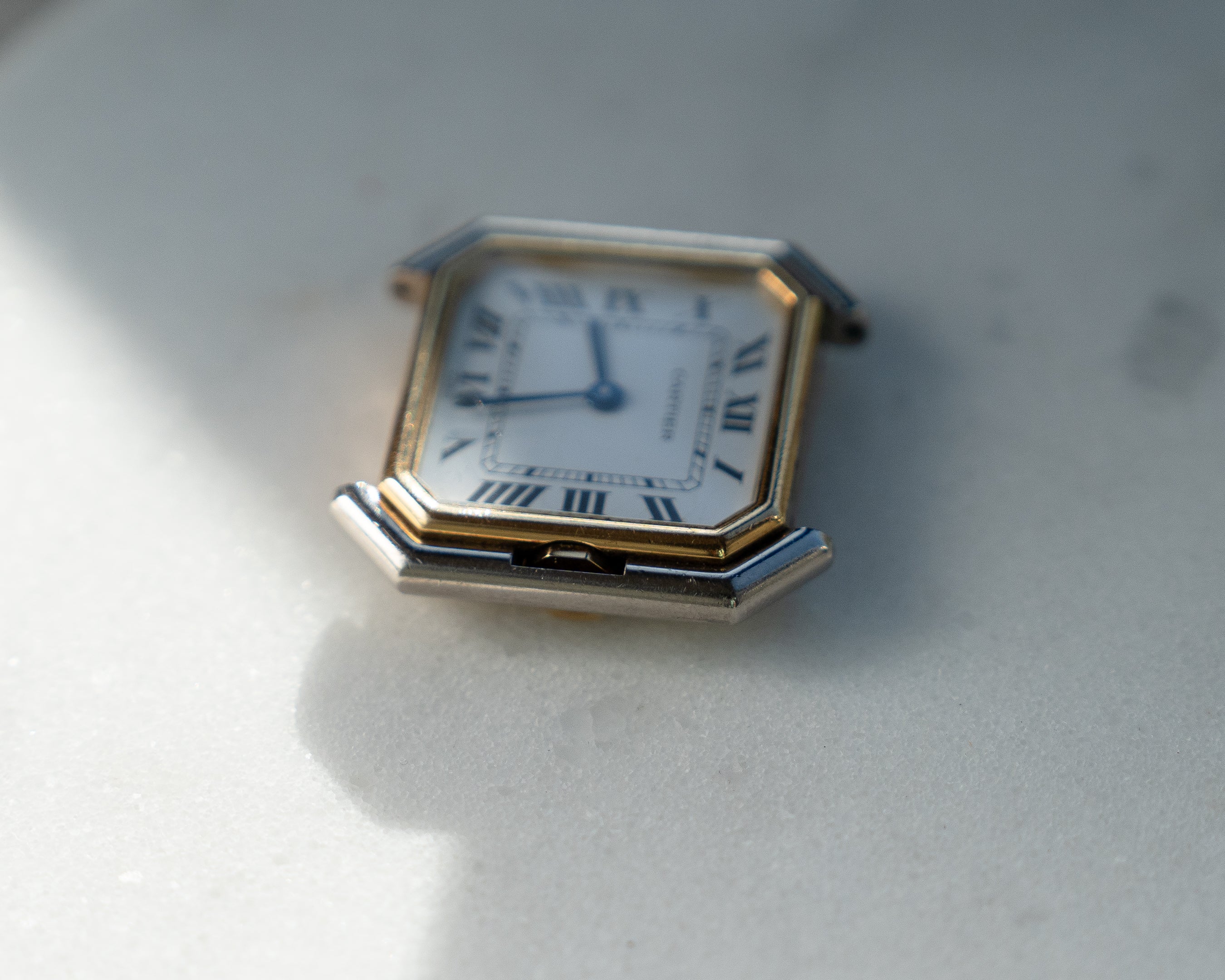 Cartier Ceinture 18k White & Yellow Gold, LM size - mechanical wind movement