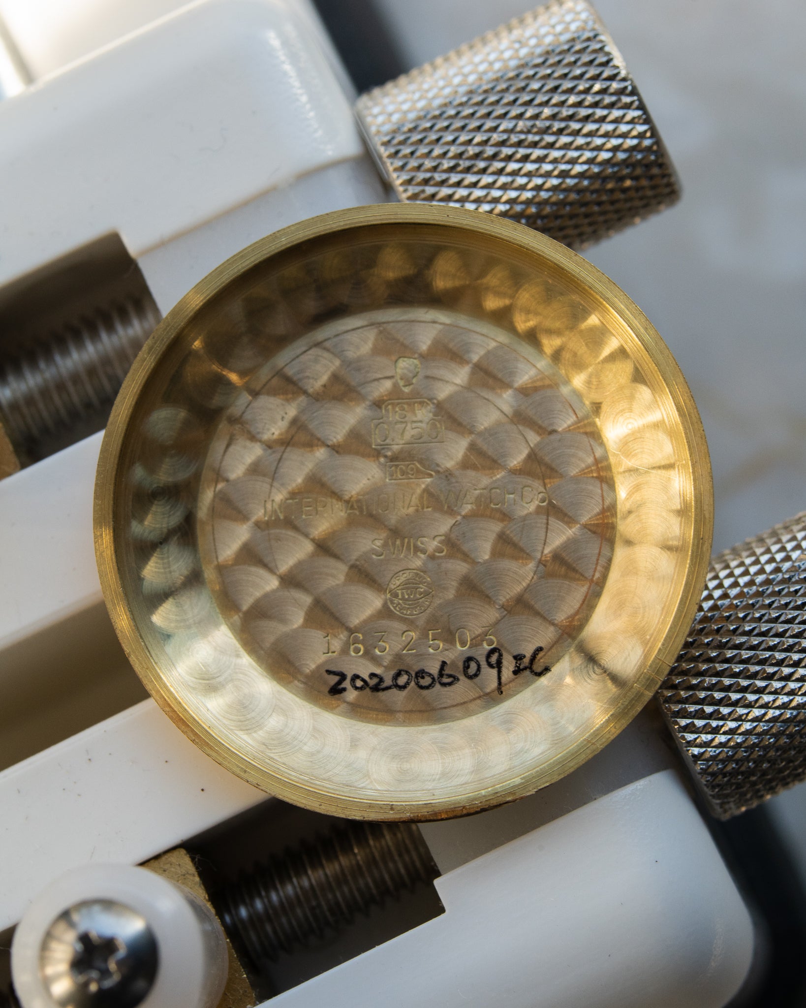 IWC ドレスウォッチ 18K ゴールド、cal. 853 1962/63 年製