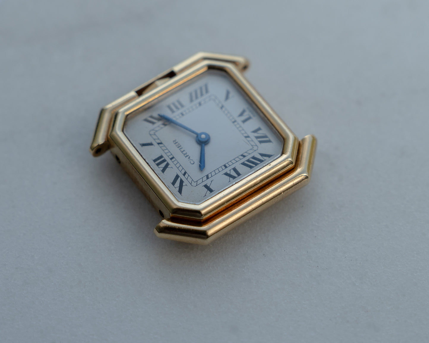 Cartier Ceinture in Yellow Gold, Paris Dial, ref 78100 SM size - mechanical wind movement