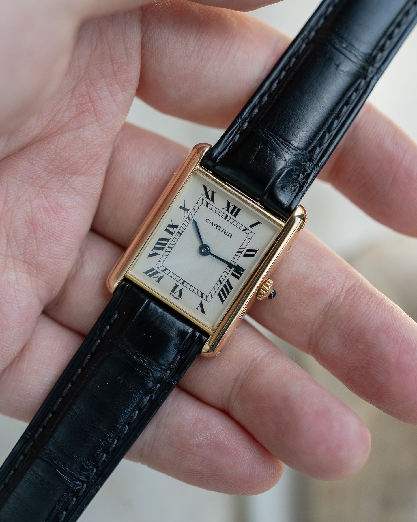 Cartier Tank Louis in 18k yellow gold, W1512856, Cal. 90.06