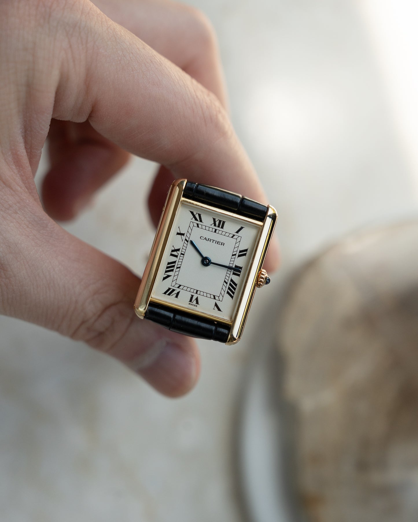 Cartier Tank Louis in 18k yellow gold, W1512856, Cal. 90.06