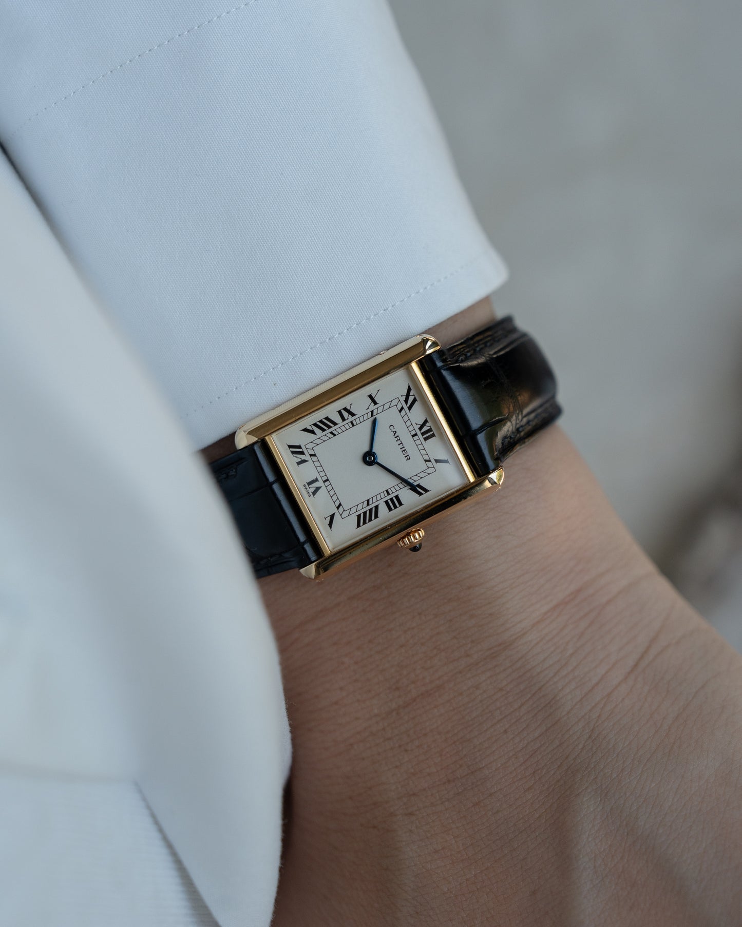 Cartier Tank Louis in 18k yellow gold, W1512856, Cal. 90.06