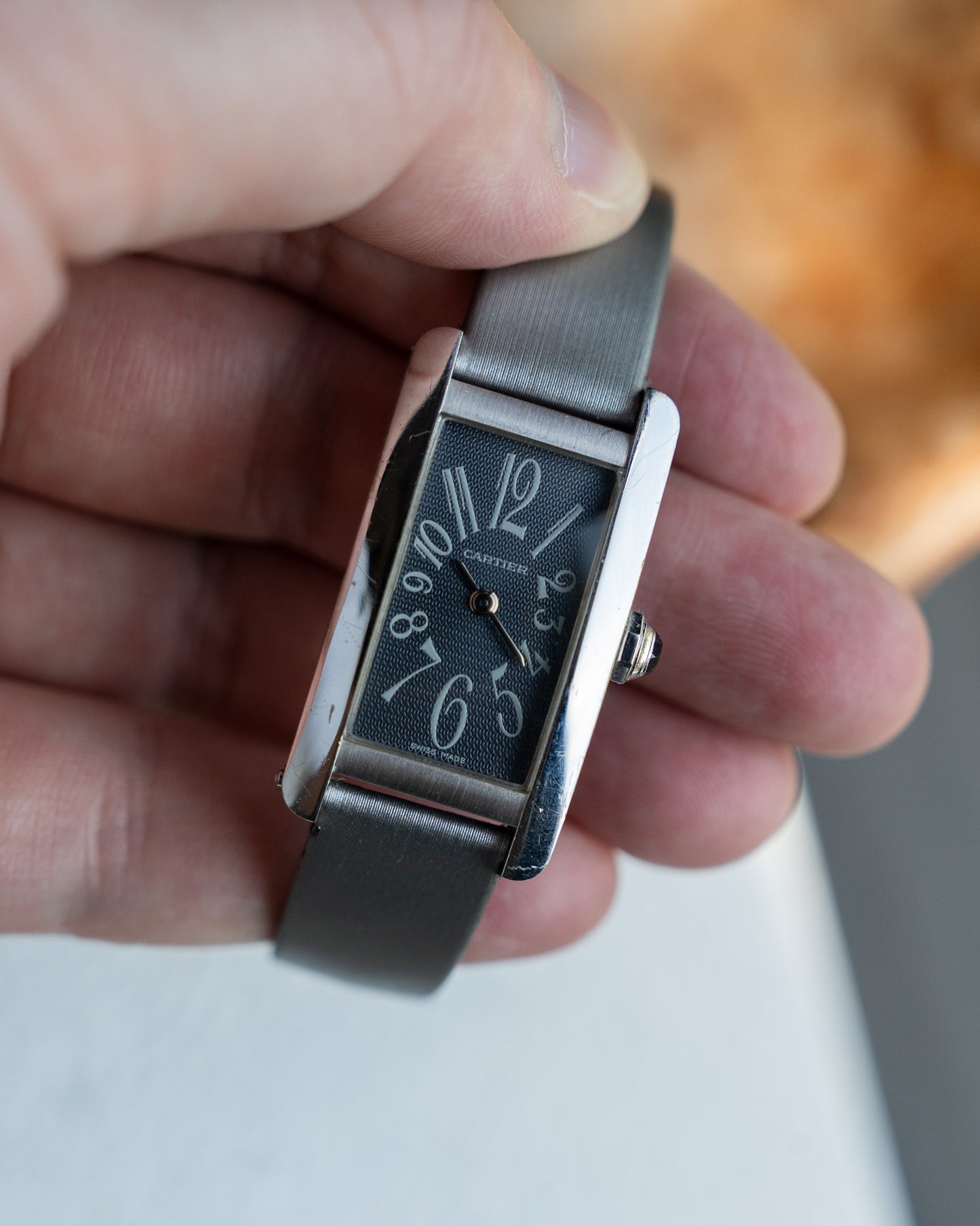 Cartier Tank Américaine in white gold, ref 1713, grey dial, full set