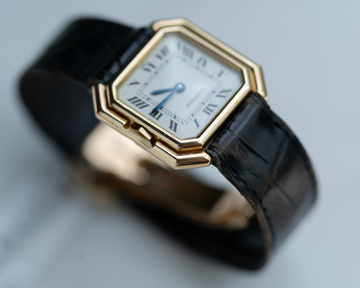 Cartier Ceinture Yellow Gold, Paris Dial, SM size - mechanical wind movement