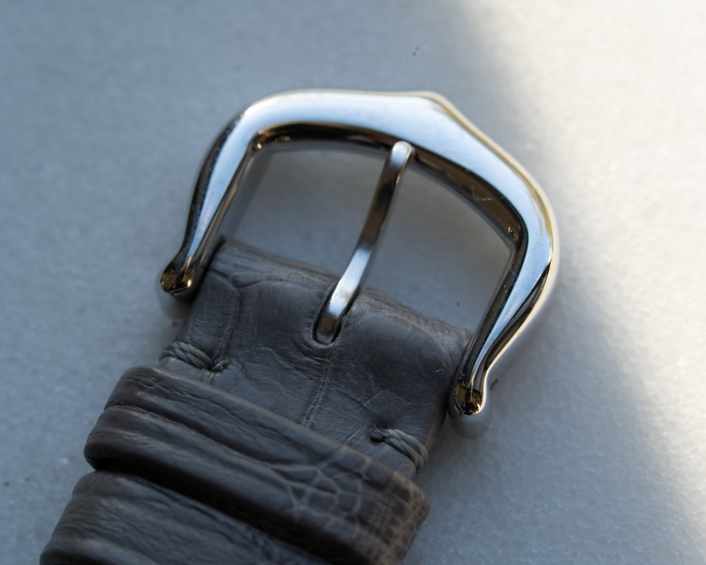 Cartier Baignoire Allongée ref 2514 in white gold w/ mechanical movement