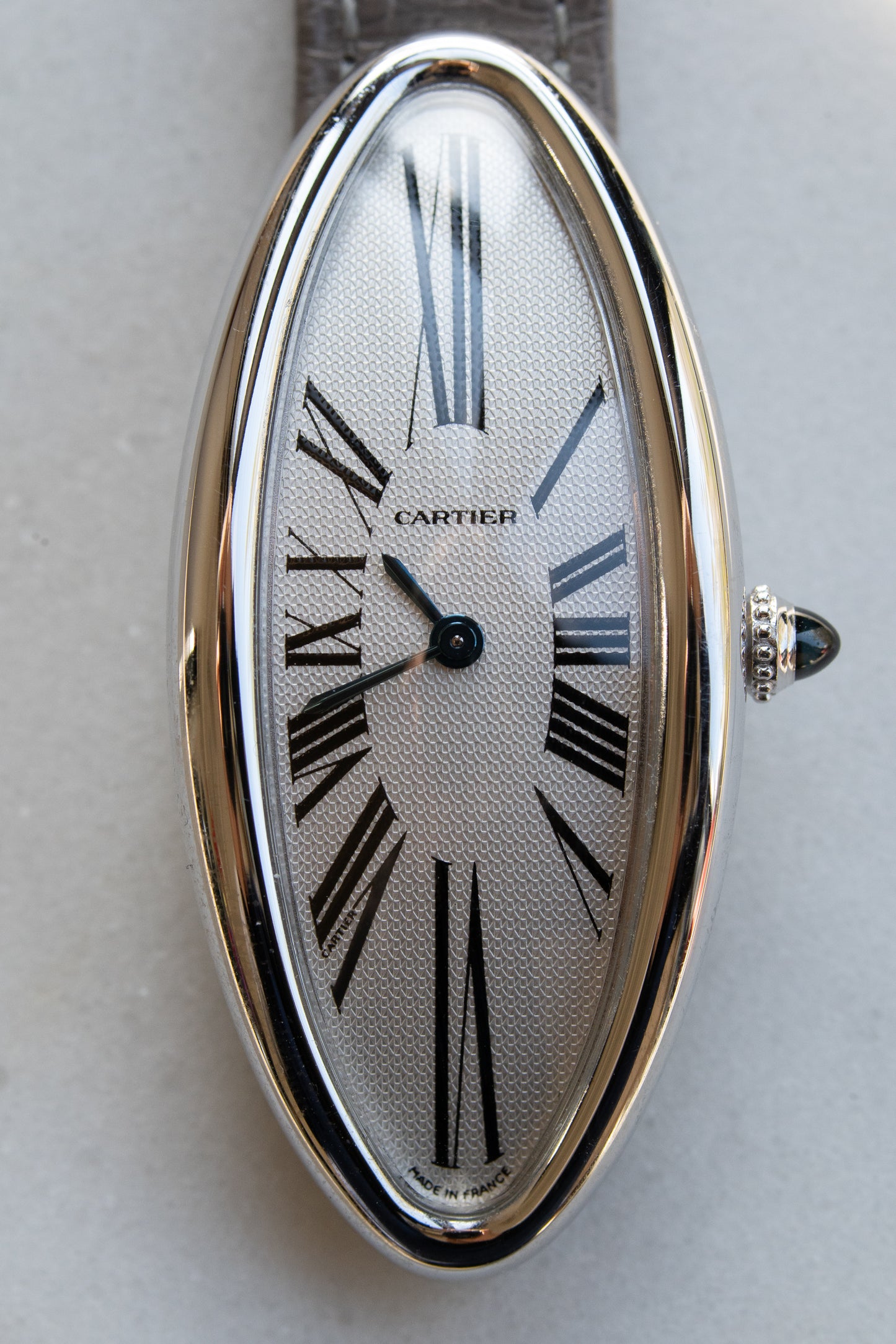 Cartier Baignoire Allongée ref 2514 in white gold w/ mechanical movement