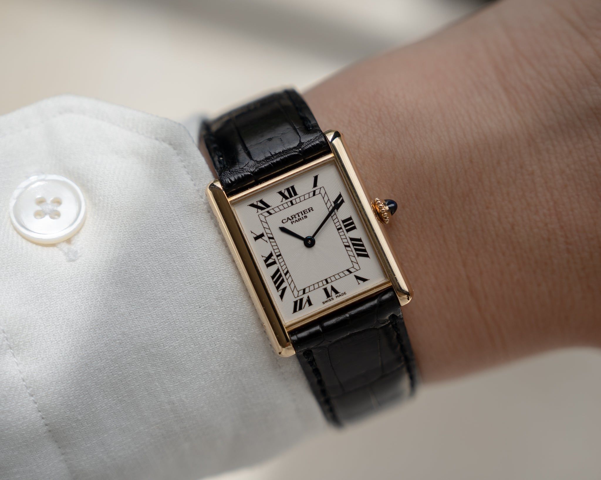 Cartier tank outlet collection