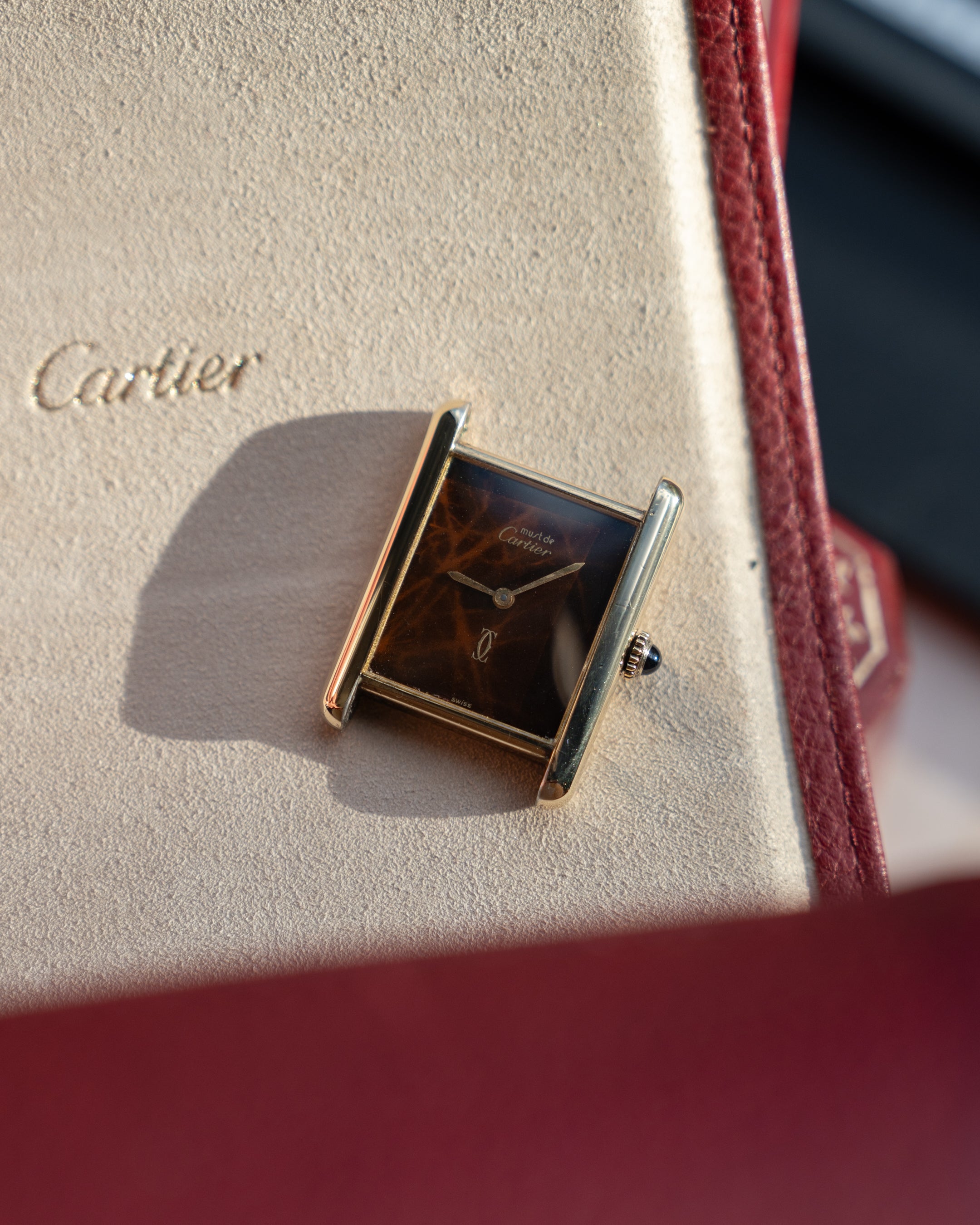 Cartier Must Tank Brown "Wood" pattern Lacquer Dial, LM size, mechanical movement
