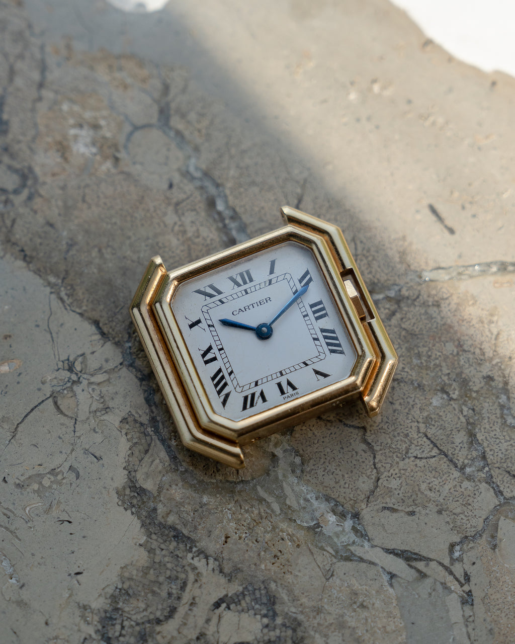 Cartier Ceinture in Yellow Gold, Paris Dial, ref 78100 SM size - mechanical wind movement