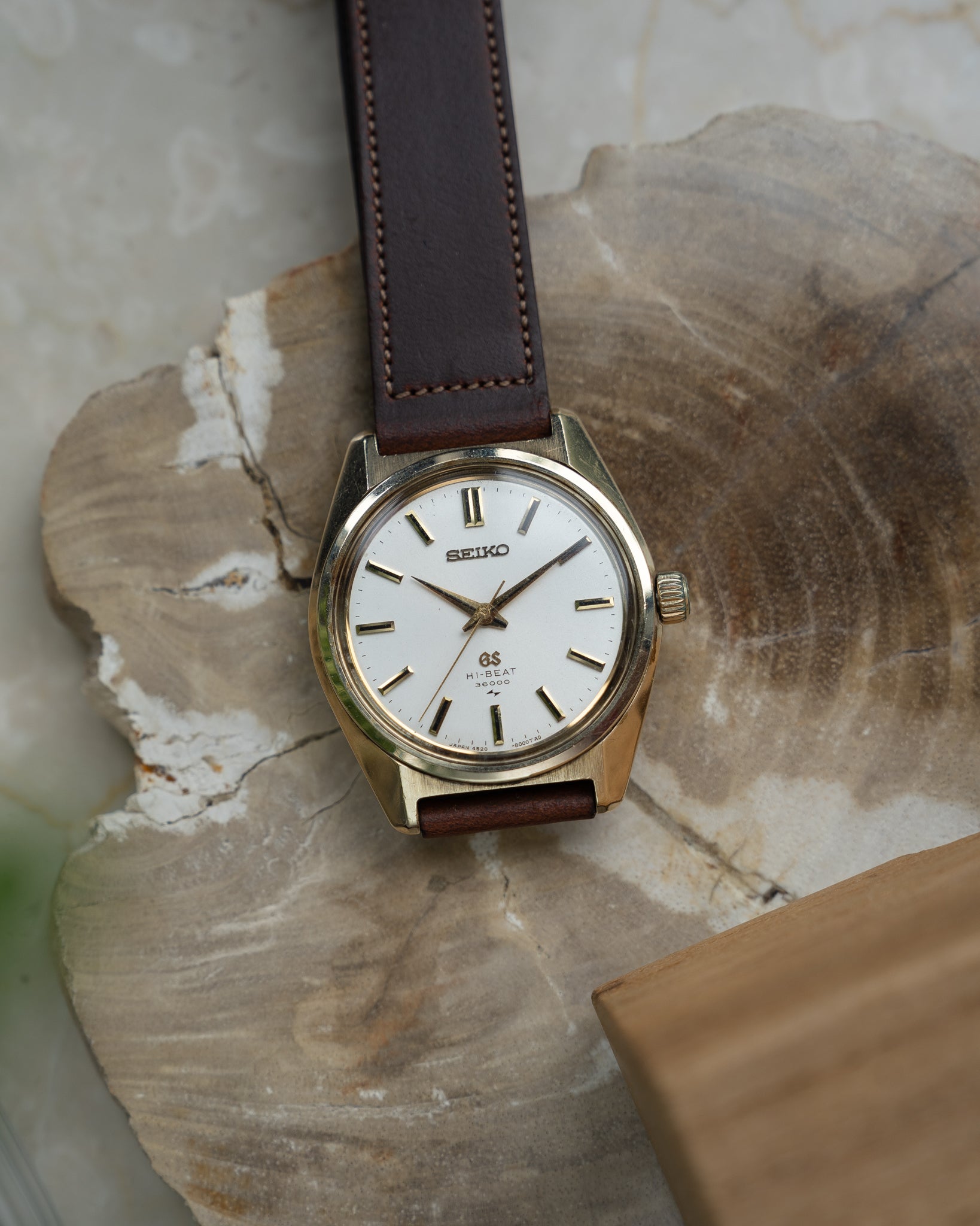 Grand Seiko 4520-8000 cap gold January 1971