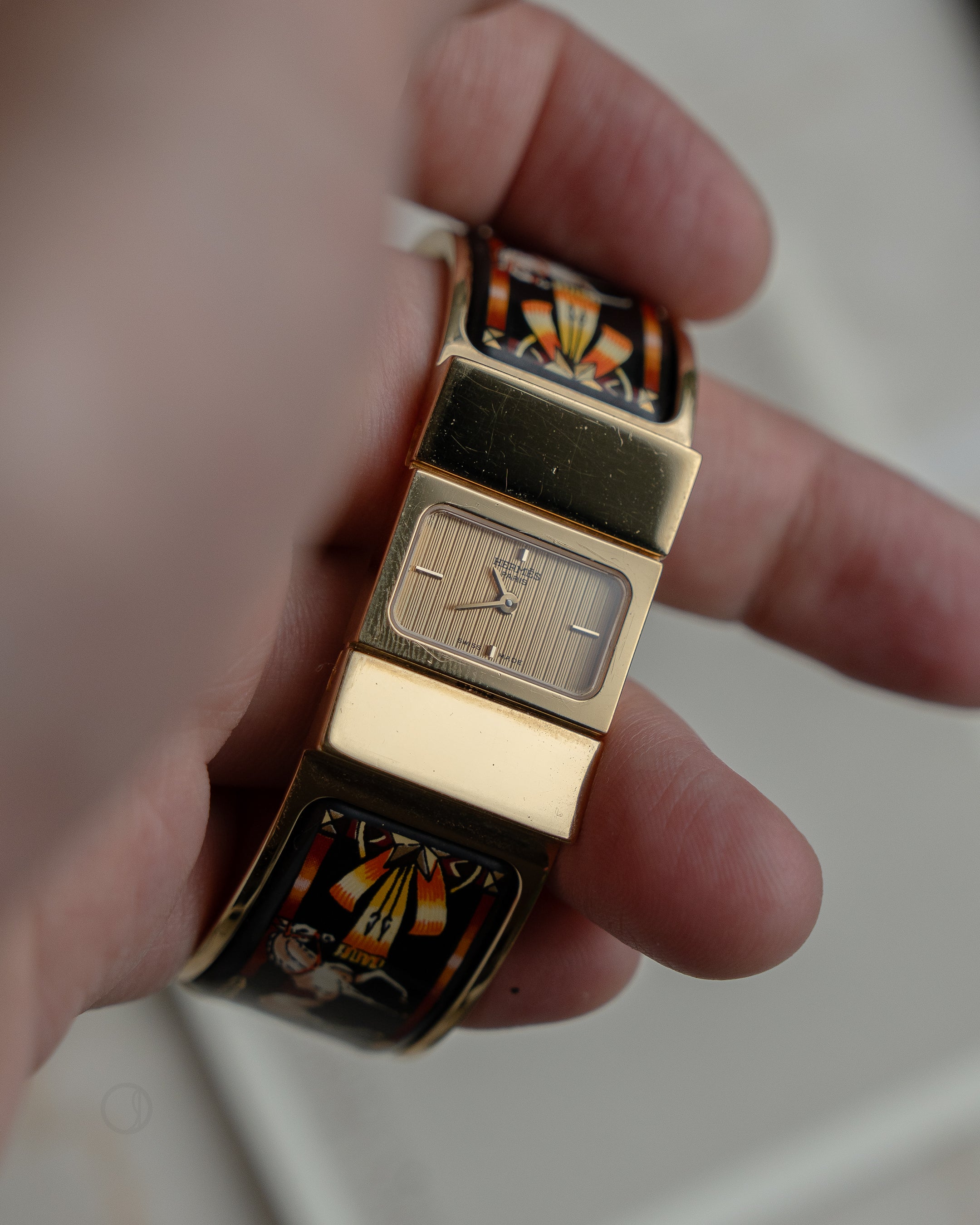 Hermes Loquet Bangle wrist watch ref L01.201 with certificate of guarantee