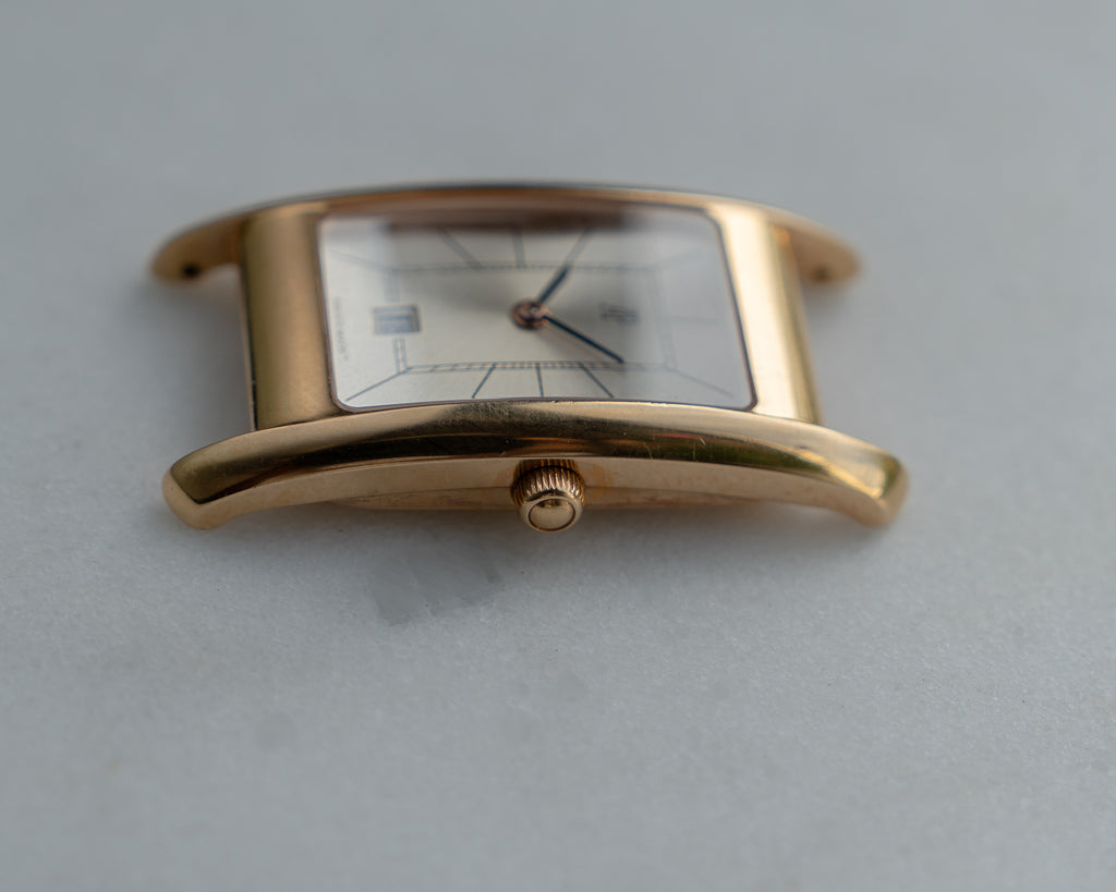 Audermars Piguet Tank in 18k yellow gold featuring a grey dial