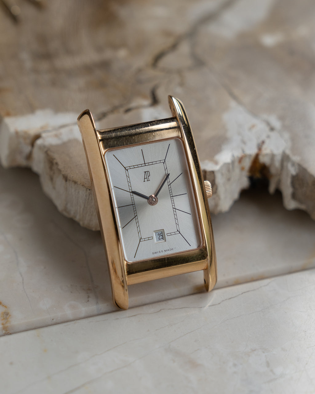 Audermars Piguet Tank in 18k yellow gold featuring a grey dial