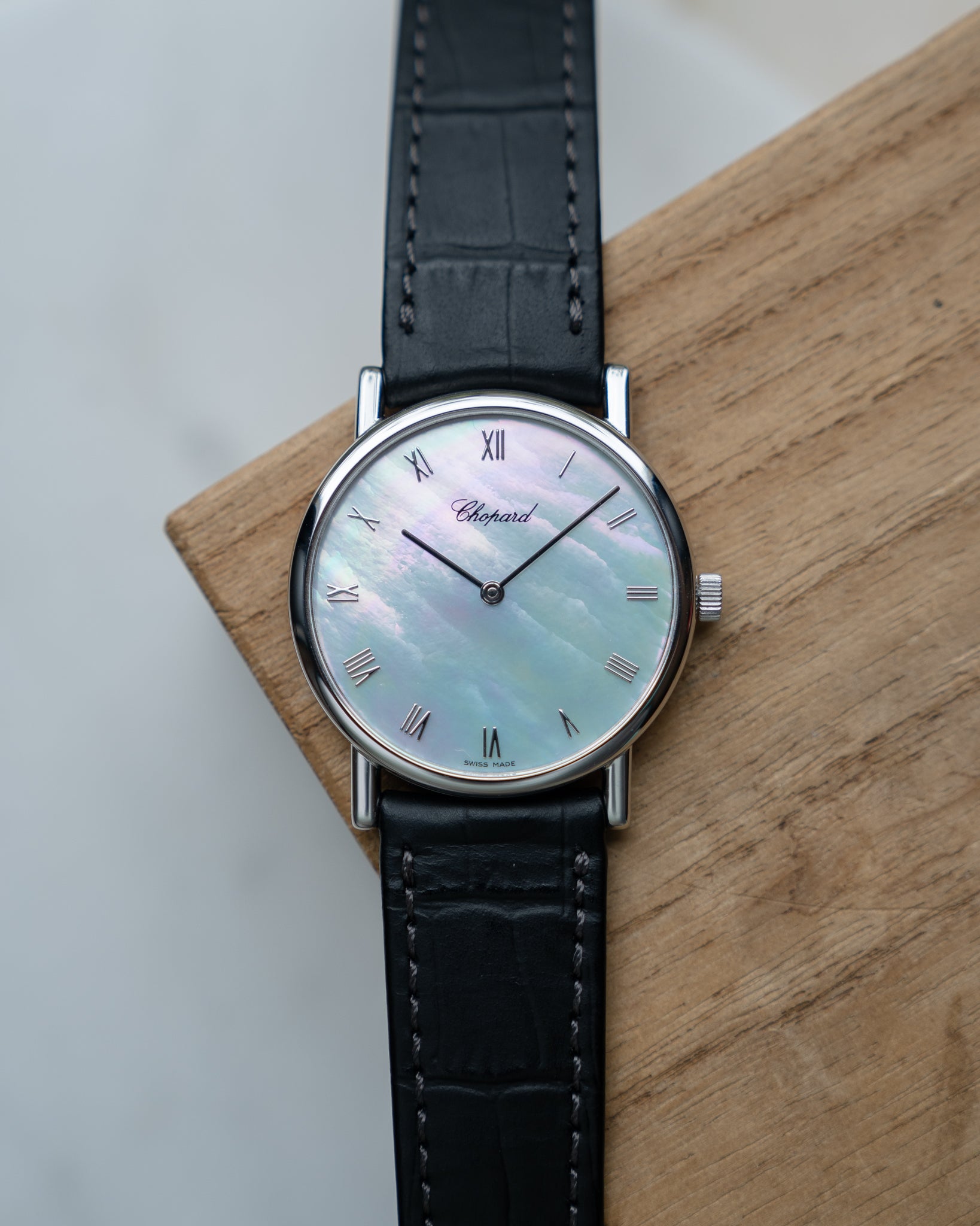Chopard dress watch in White Gold with Mother of Pearl dial, manual wind movement