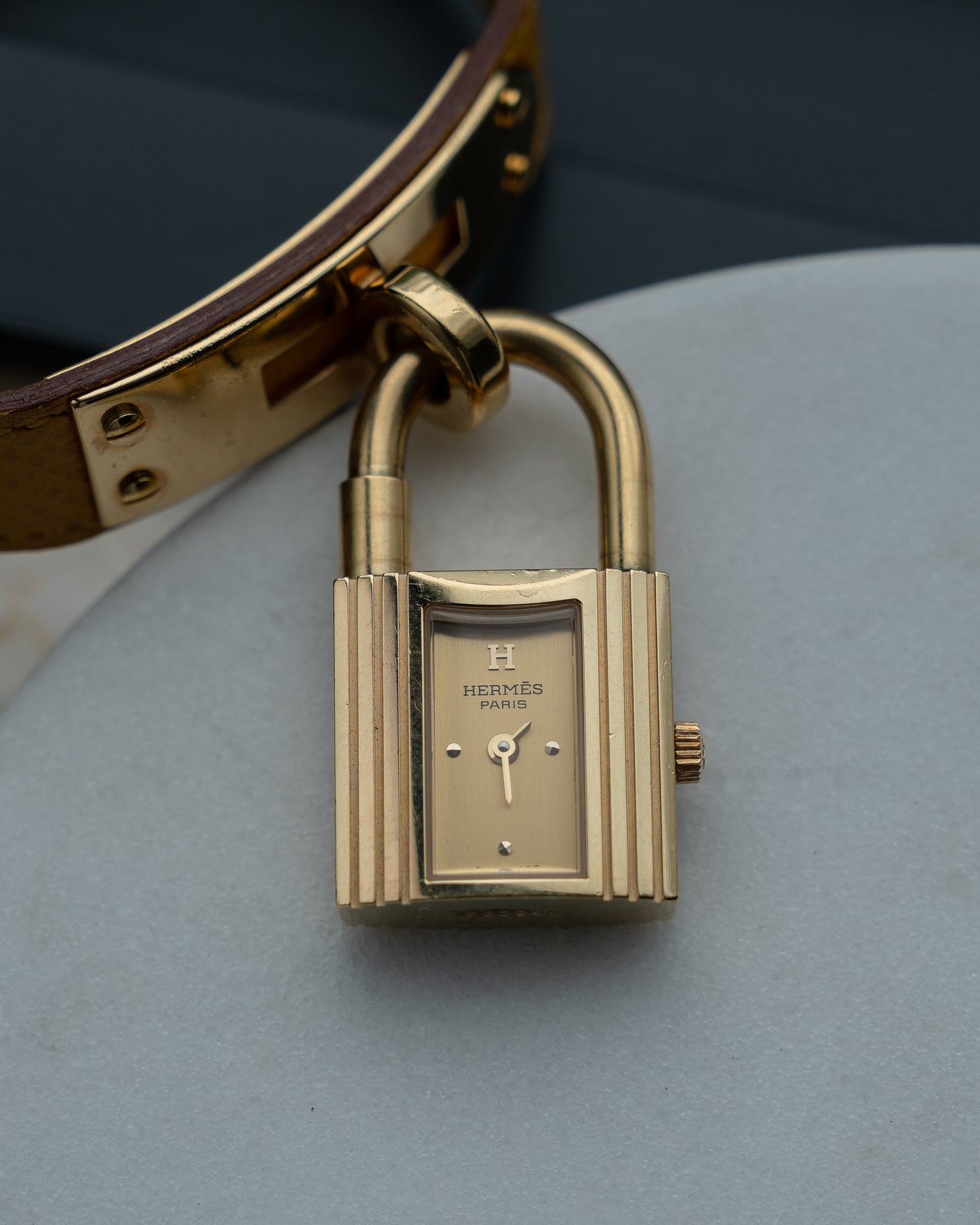 Hermès Kelly Watch with yellow calf leather strap
