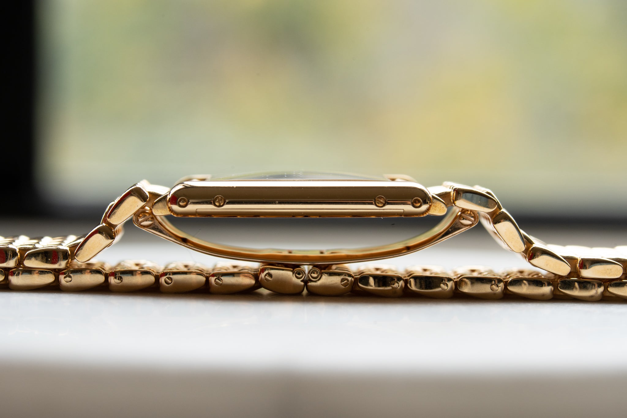 Cartier Tank Louis "Extra Flat" in YG with tear drop Gold bracelet-1990's