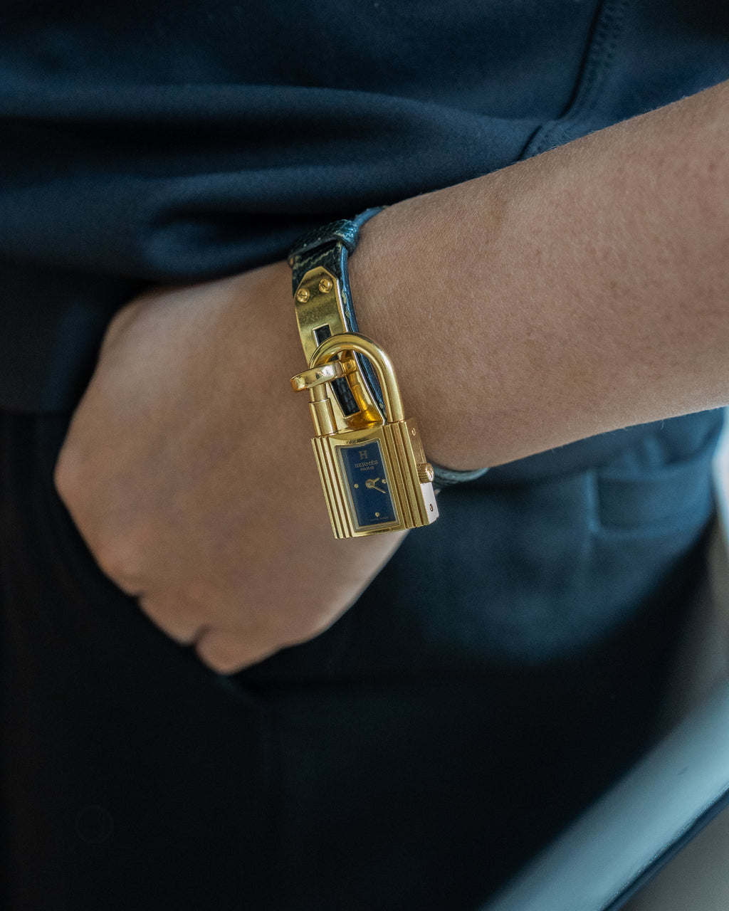 Hermès Kelly Watch blue dial with black calf leather strap