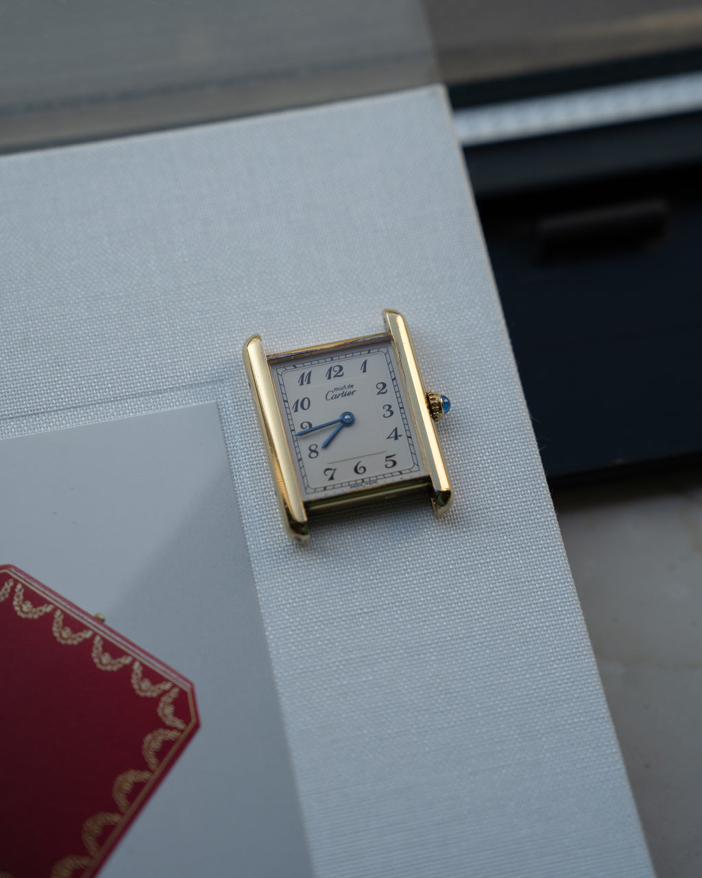 Must de Cartier Tank LM- Breguet Numeral white dial