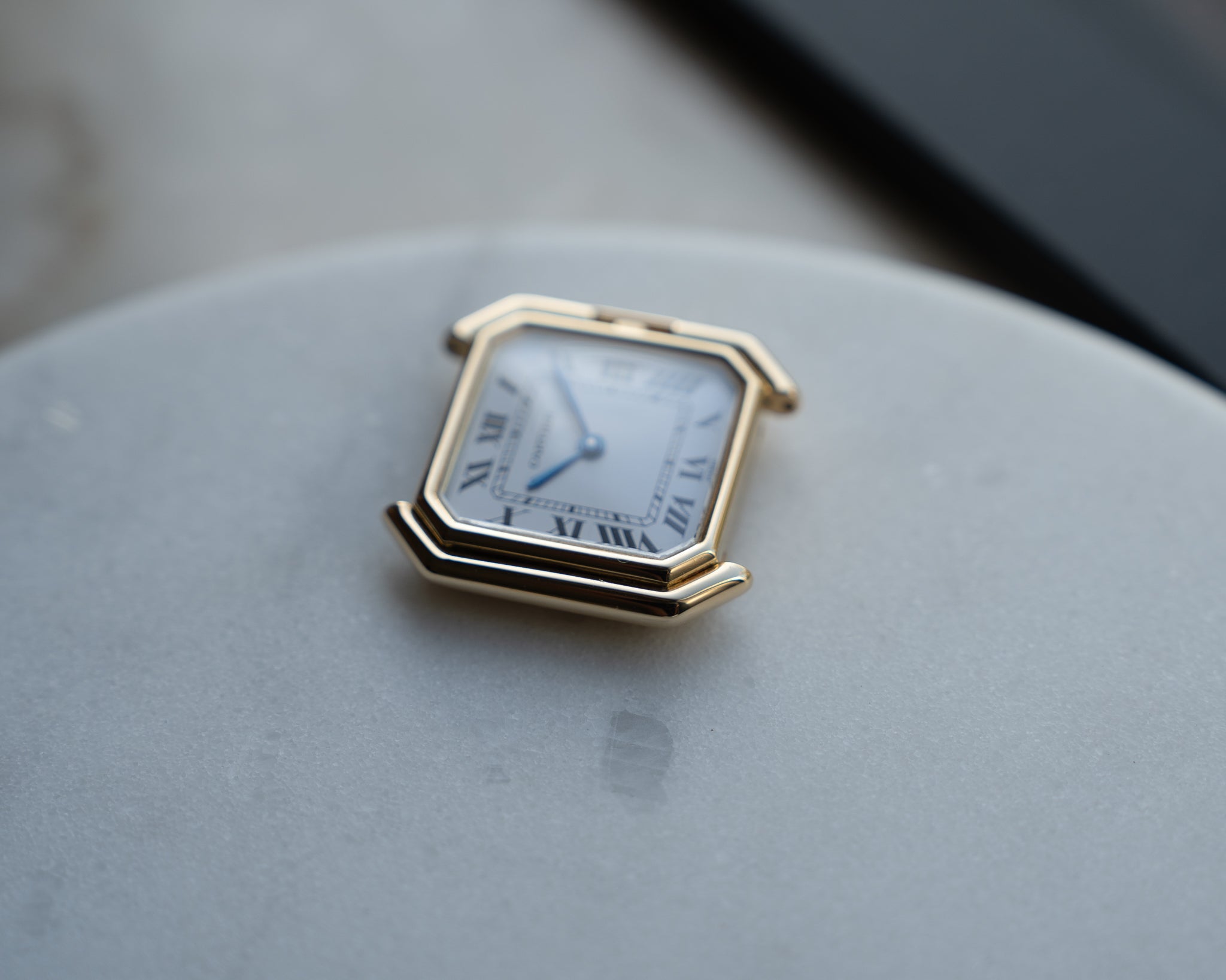 Cartier Ceinture 18k LM Yellow Gold, Paris dial - mechanical movement