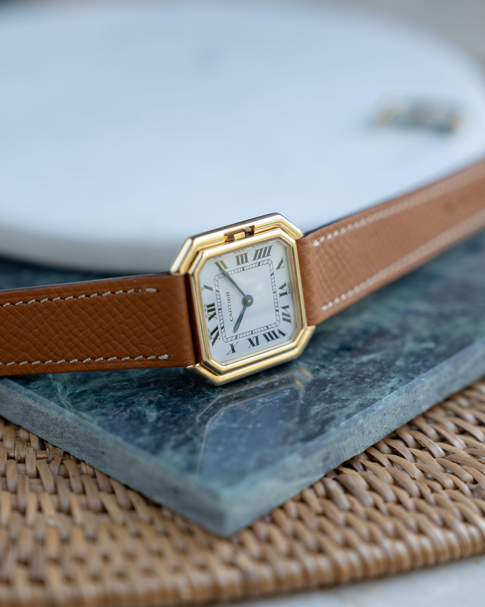 Cartier Ceinture 18k LM Yellow Gold, Paris dial - mechanical movement