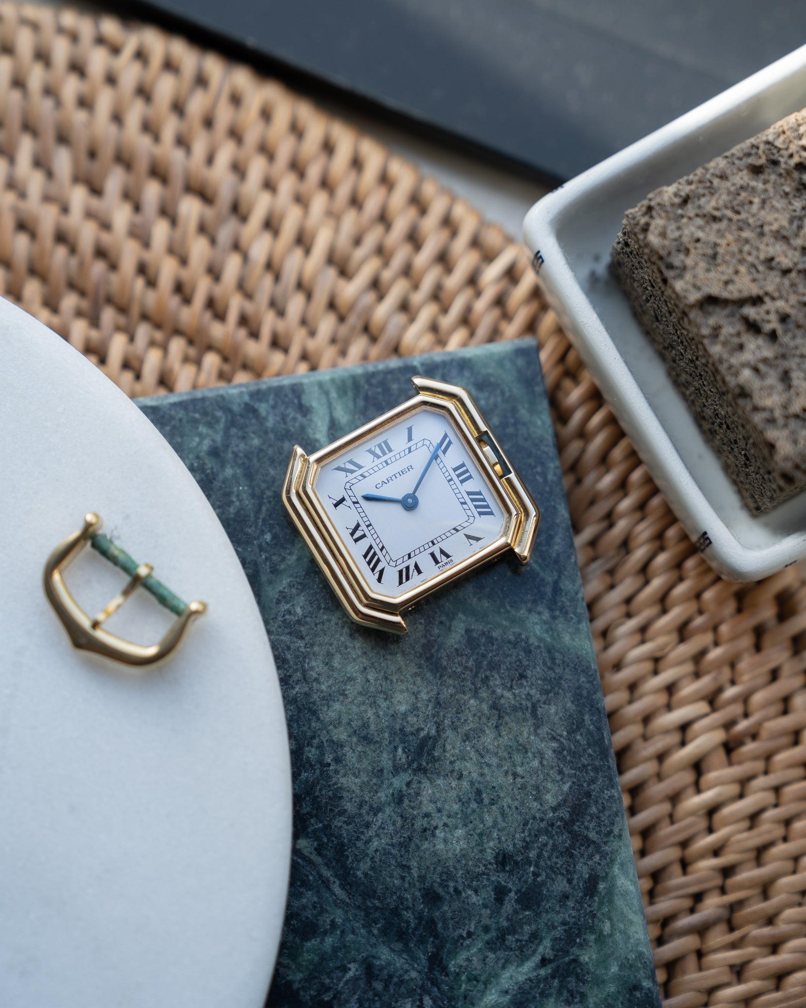 Cartier Ceinture 18k LM Yellow Gold, Paris dial - mechanical movement
