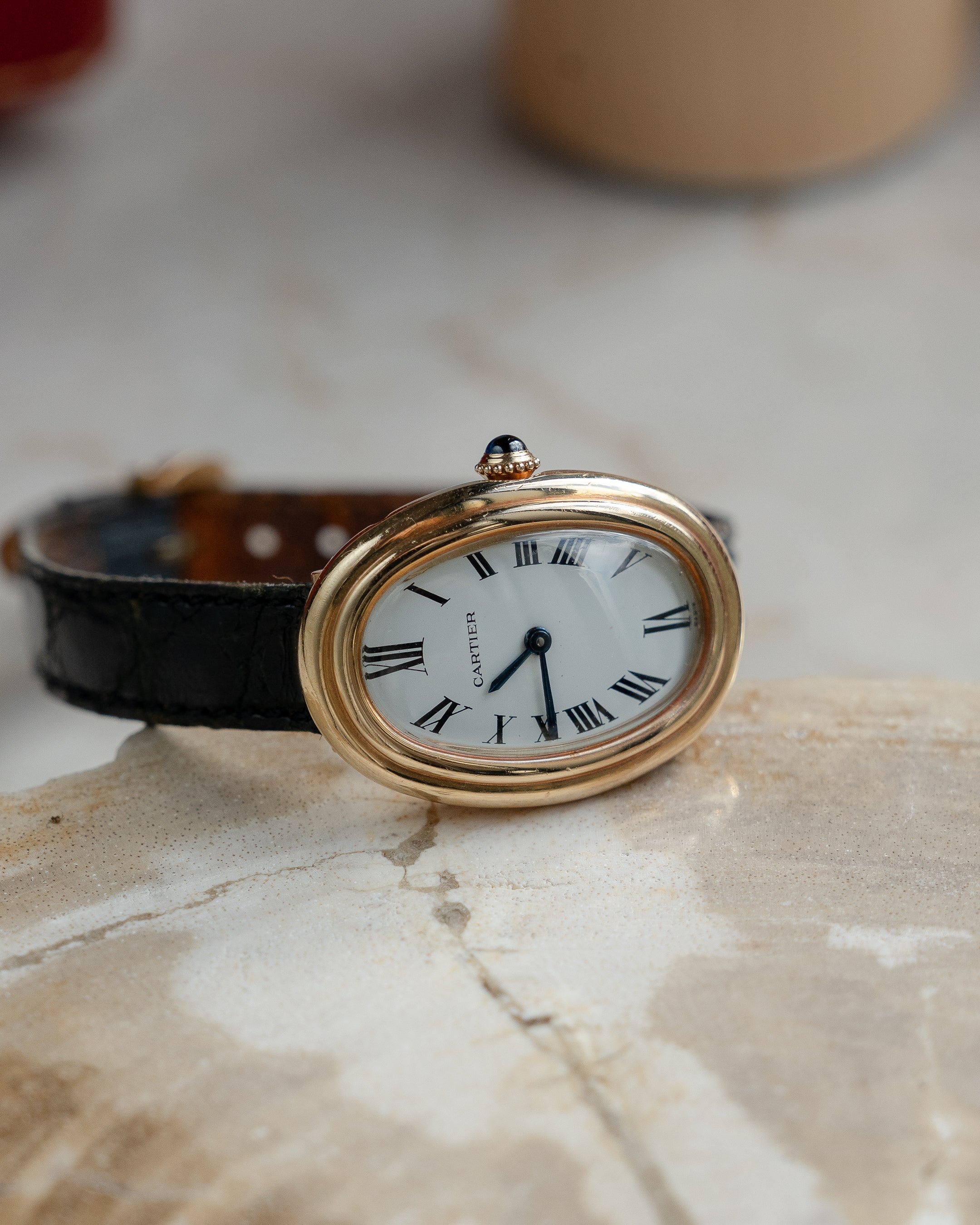 Cartier Baignoire ref 78094 in 18k yellow gold, Paris dial, mecanique, full set