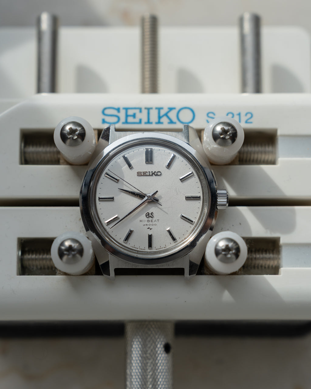 Grand Seiko 4520-8000 hibeat in steel from January 1969