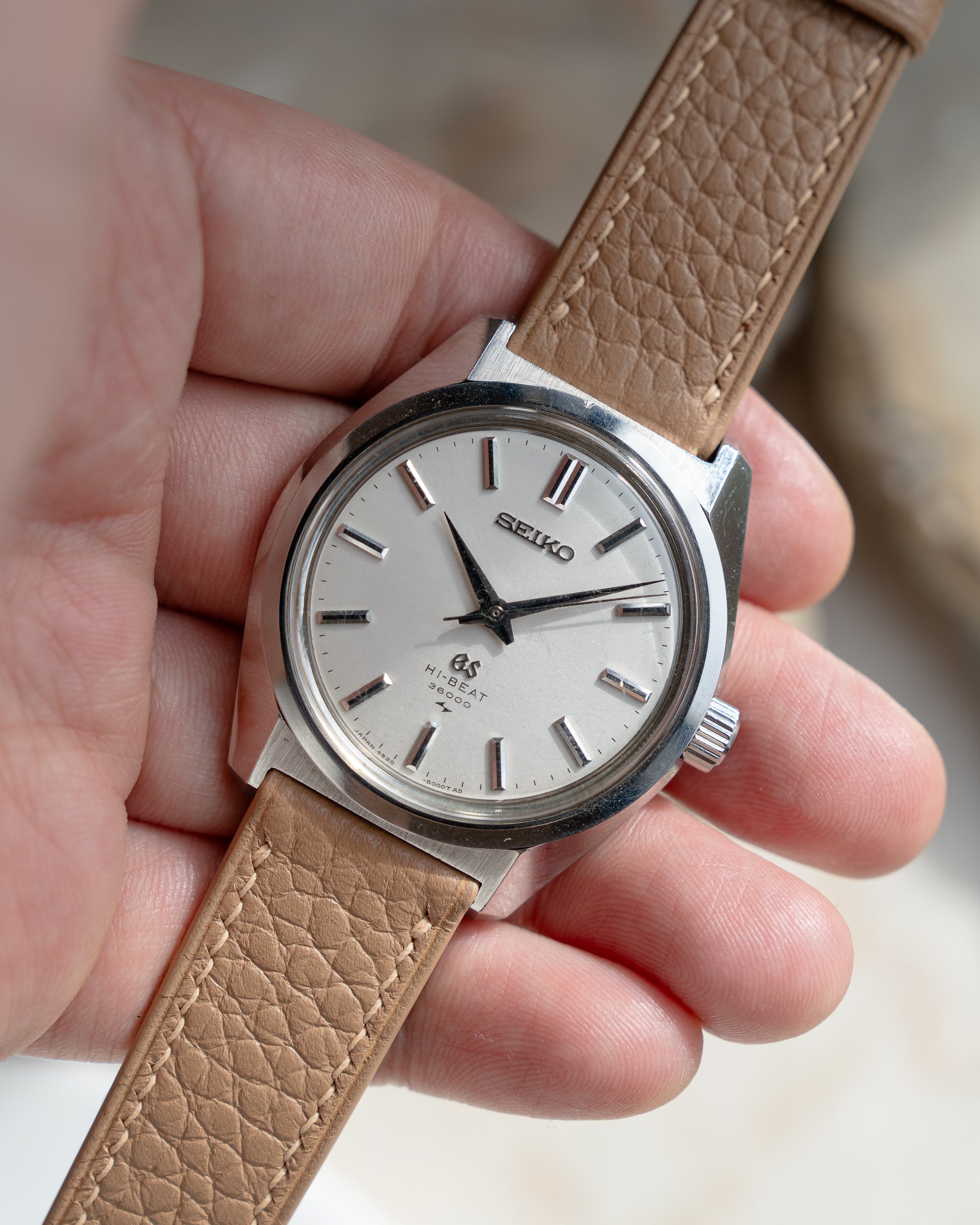 Grand Seiko 4520-8000 hibeat in steel from January 1969 – Special Dial