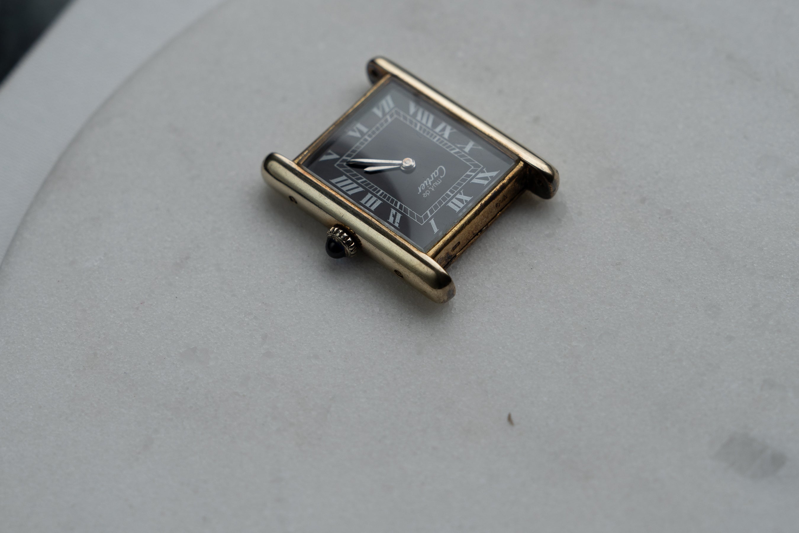 Must de Cartier Tank Black Dial LM (large) size, manual wind movement, full set