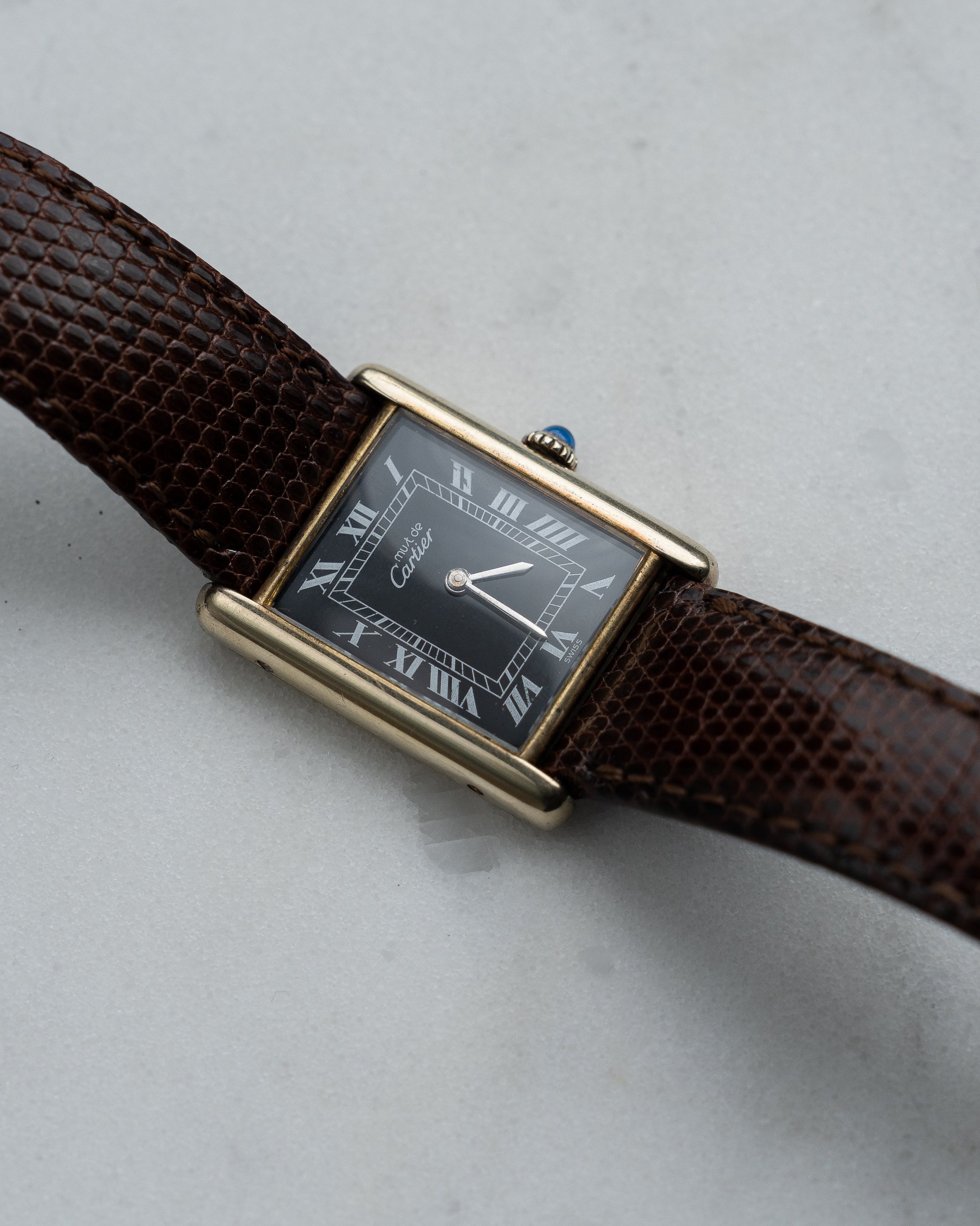 Must de Cartier Tank Black Dial LM (large) size, manual wind movement, full set