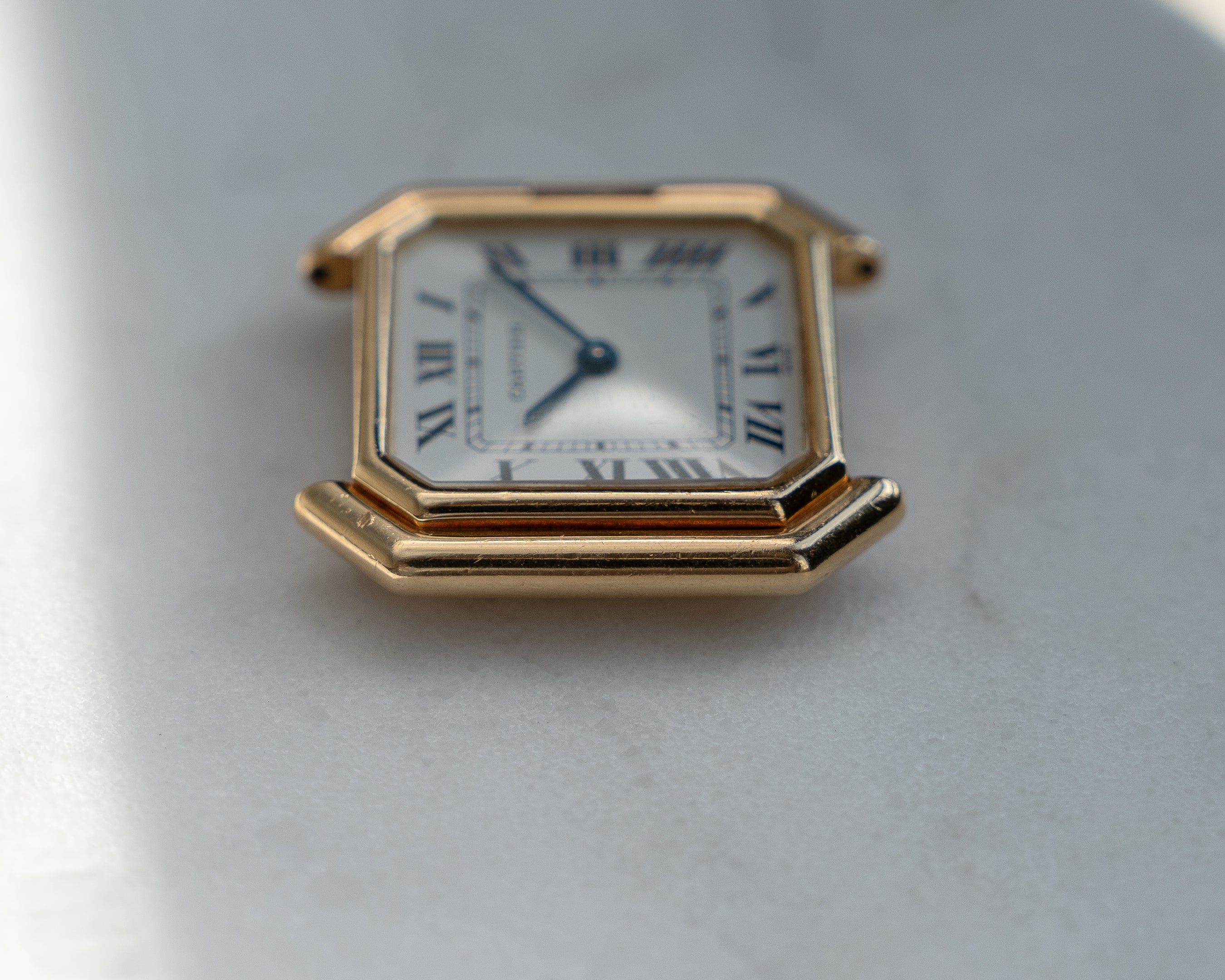 Cartier Ceinture in yellow gold, ref 78099 LM size, Swiss dial, with Cartier gold deployant clasp