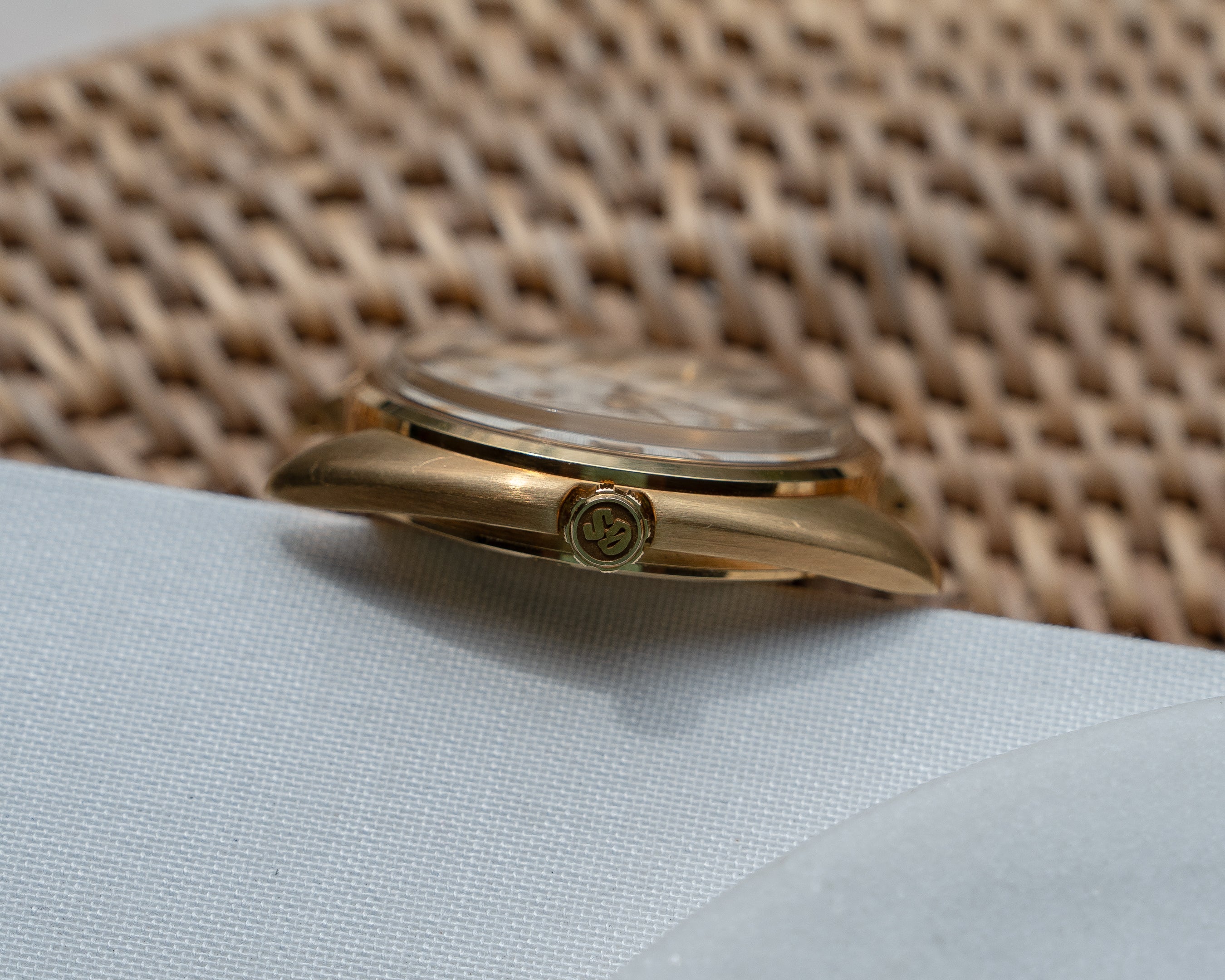 Grand Seiko 5645-7005 linen dial in 18k yellow gold July 1971