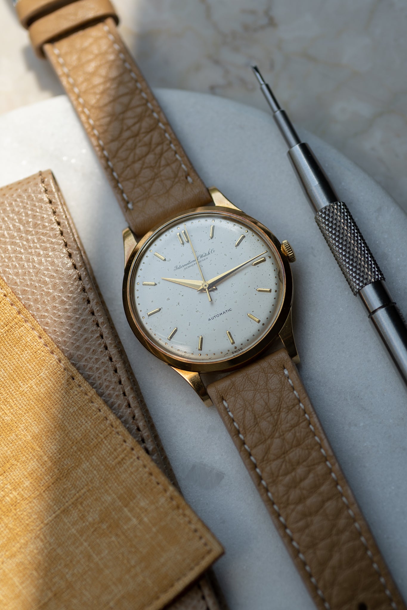 IWC dress watch in 18k Gold, cal. 853 from 1962/3