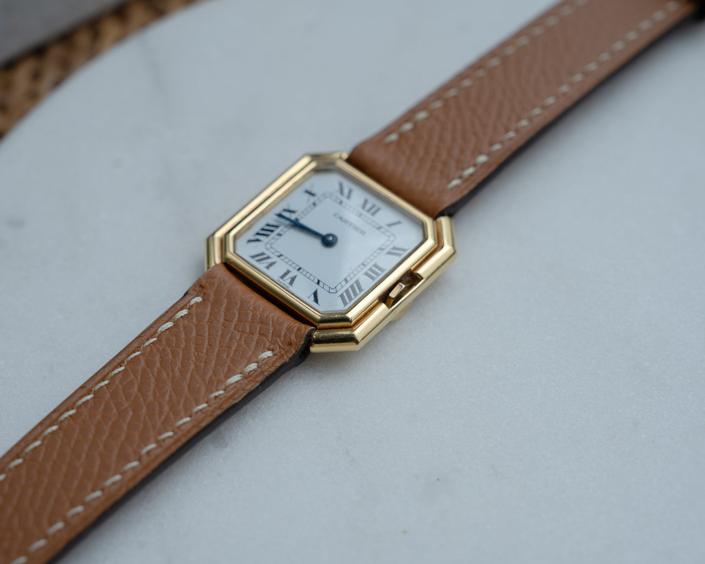 Cartier Ceinture 18k LM Yellow Gold, Paris dial - mechanical movement - box & papers, original owner