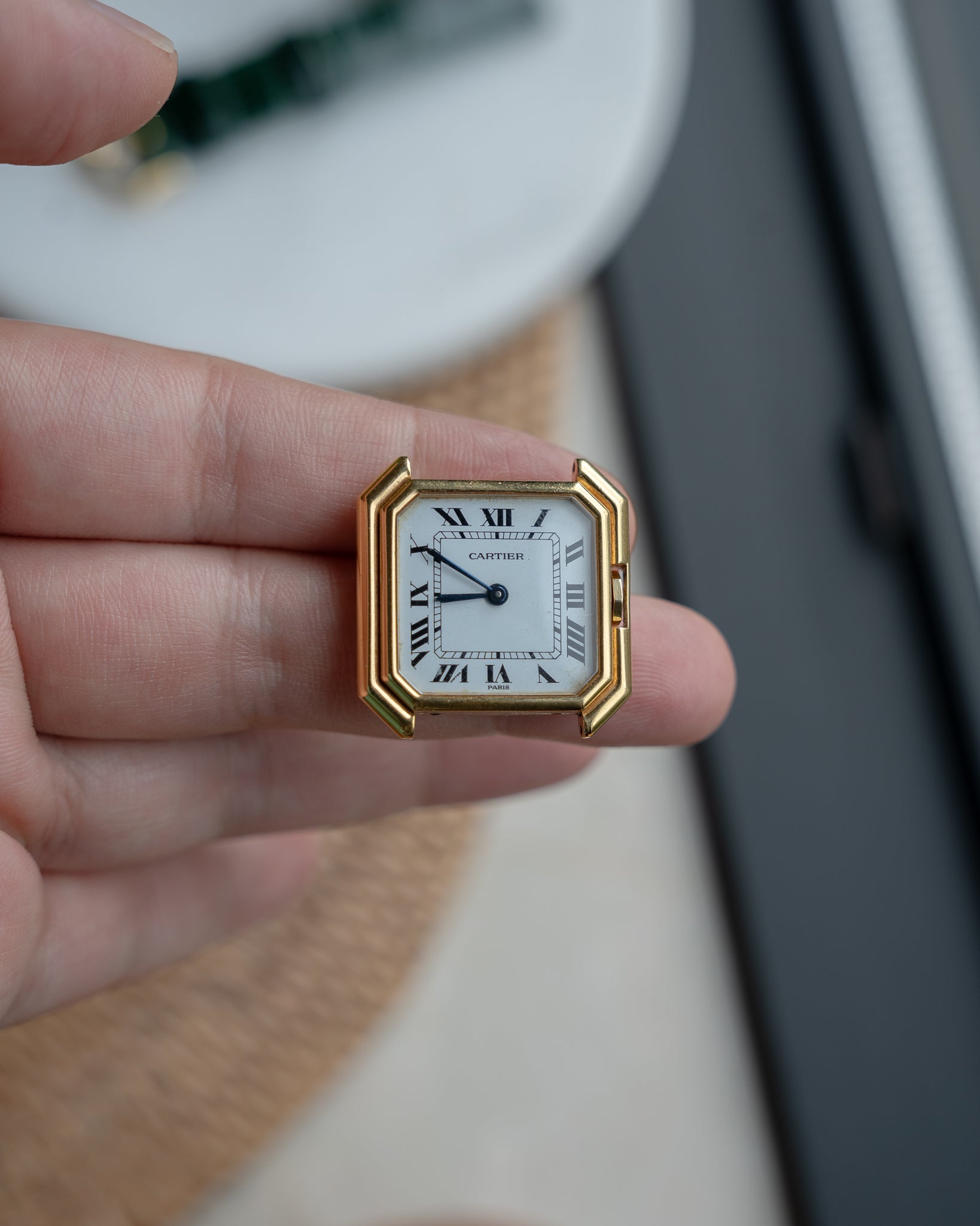Cartier Ceinture 18k LM Yellow Gold, Paris dial - mechanical movement - box & papers, original owner