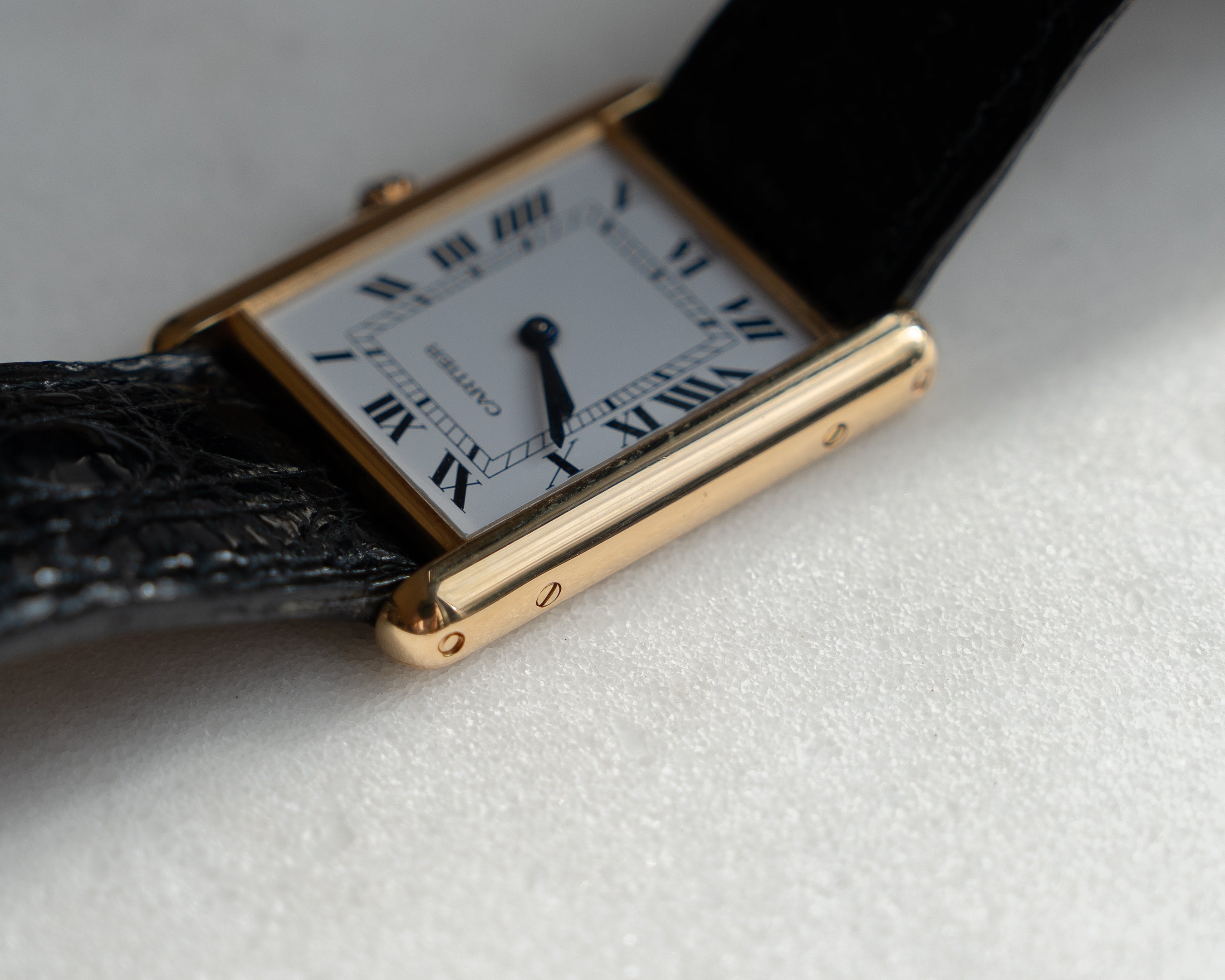 Cartier Tank Louis ref 81052 in 18k yellow gold, Swiss only dial, caliber QZ690