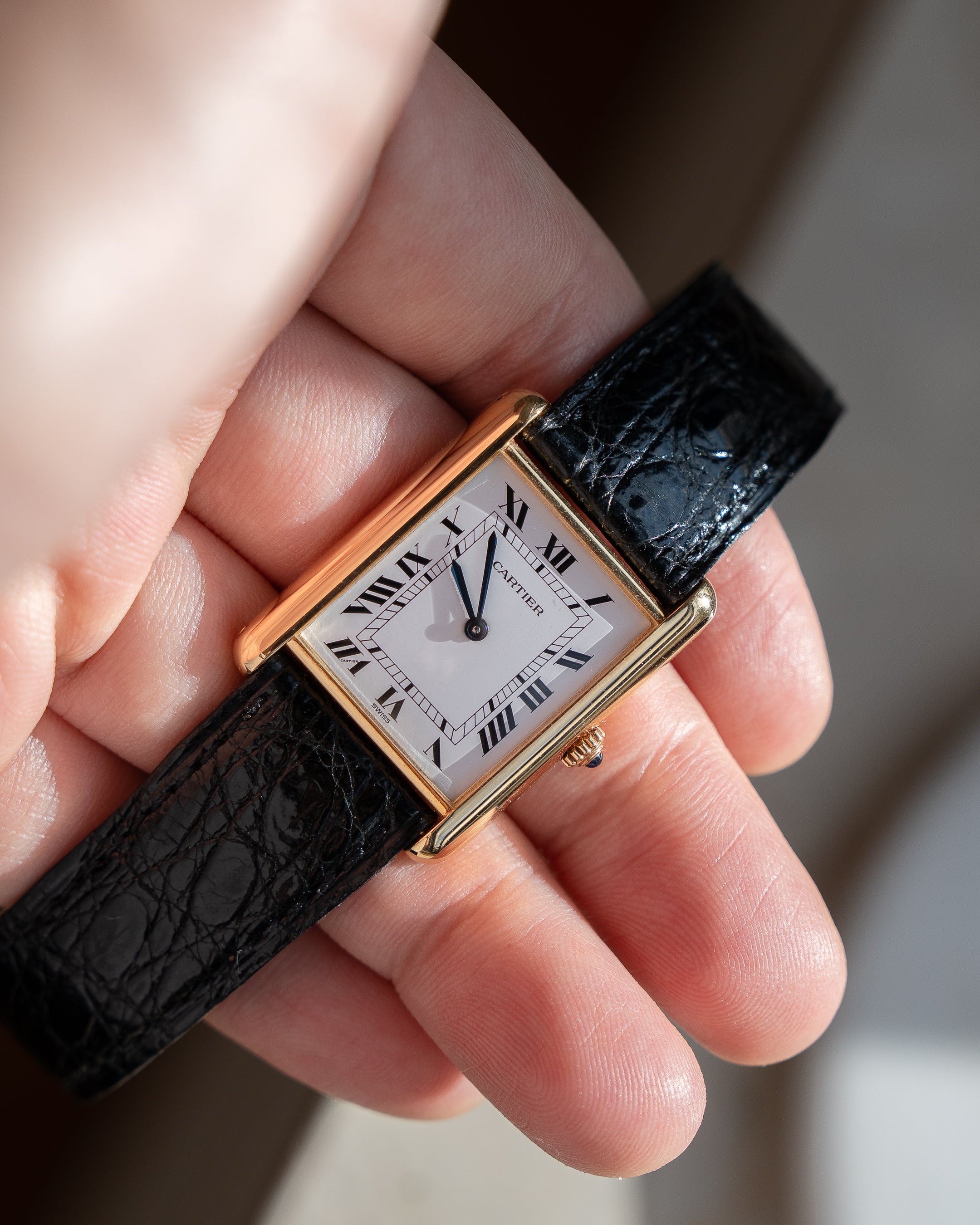 Cartier Tank Louis ref 81052 in 18k yellow gold, Swiss only dial