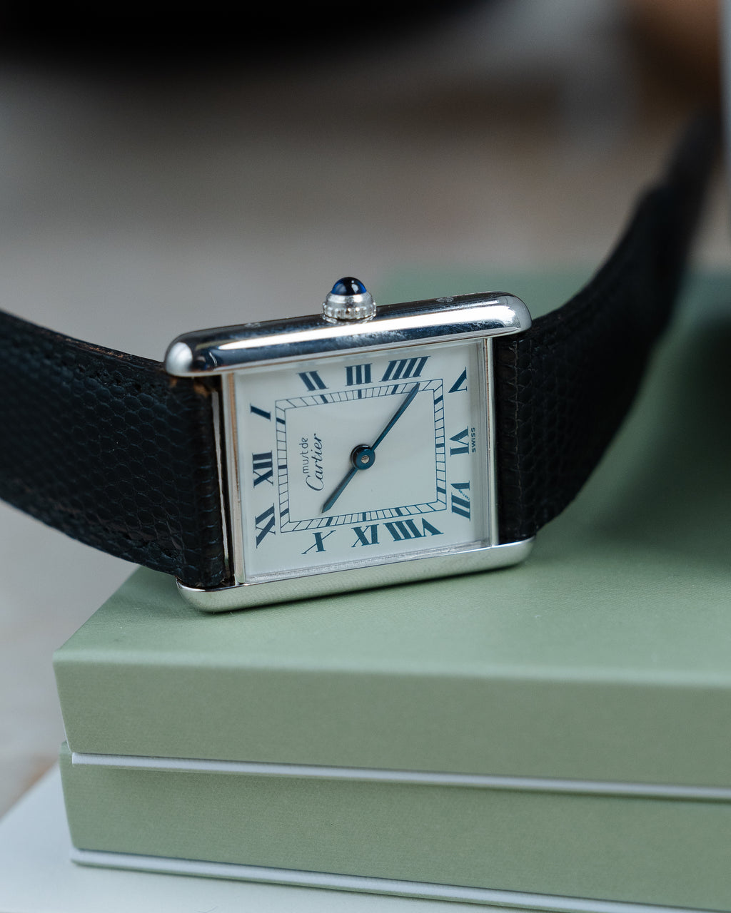 Must de Cartier Tank Blue Roman numberals white dial, Large size, full set from 1992