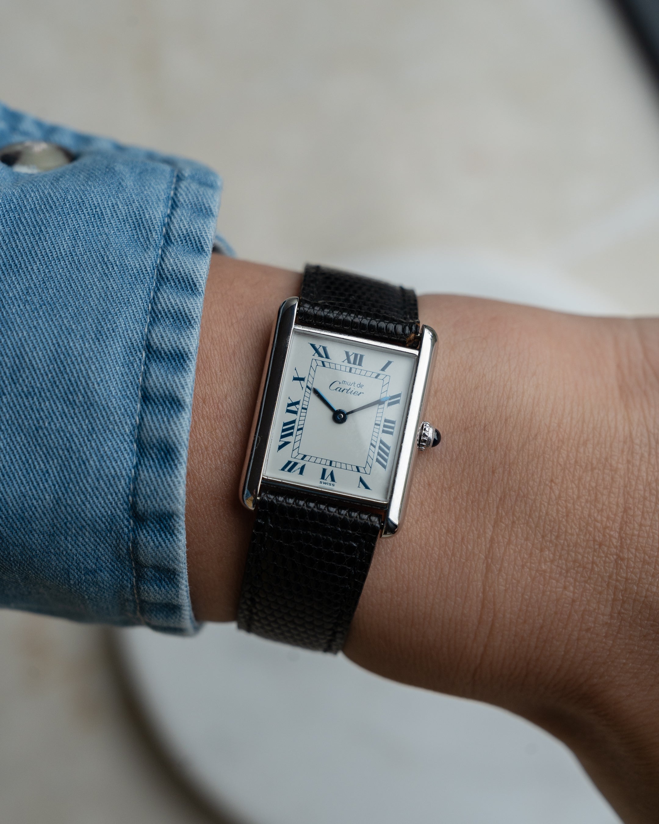 Must de Cartier Tank Blue Roman numberals white dial, Large size, full set from 1992