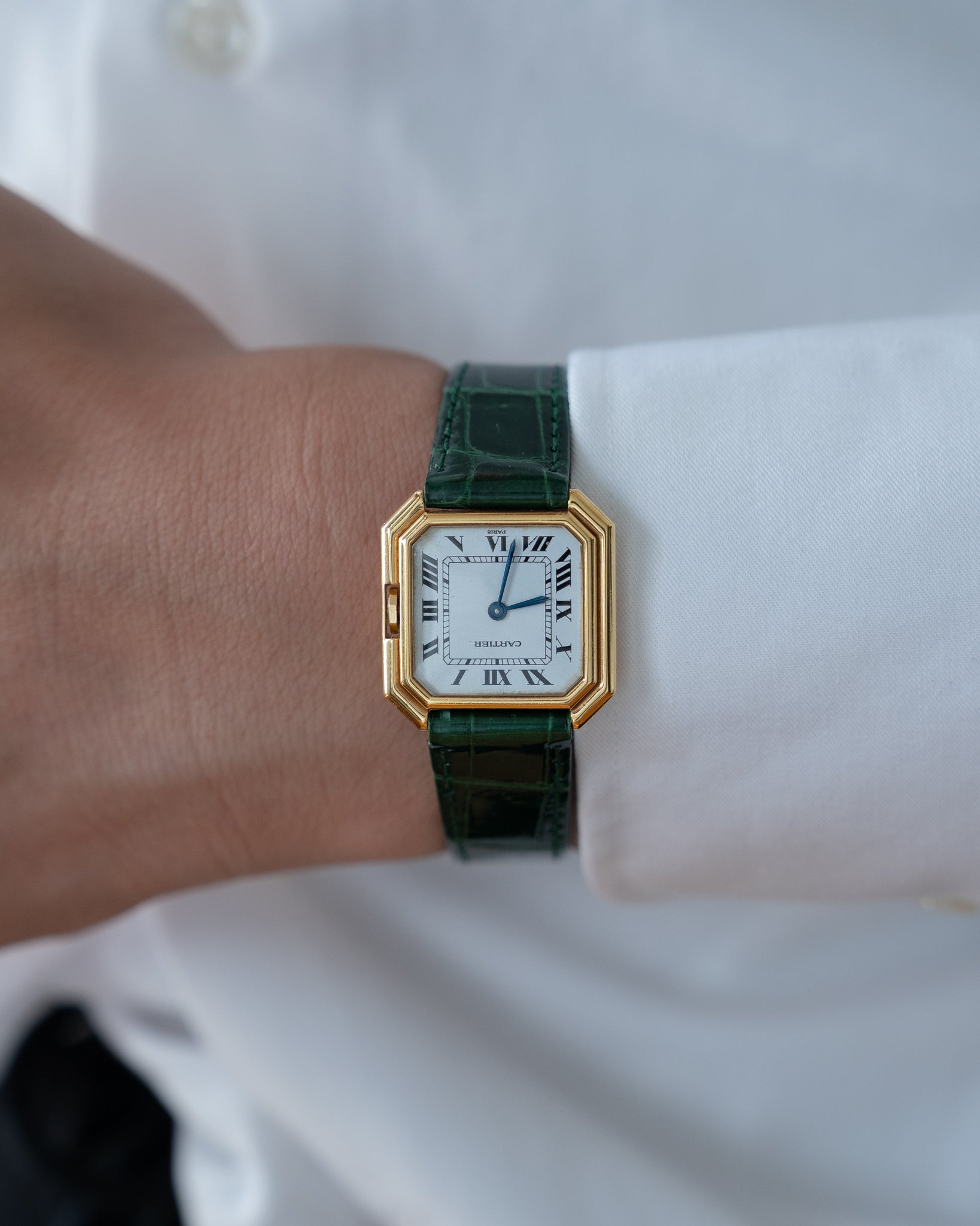 Cartier Ceinture 18k LM Yellow Gold, Paris dial - mechanical movement - box & papers, original owner
