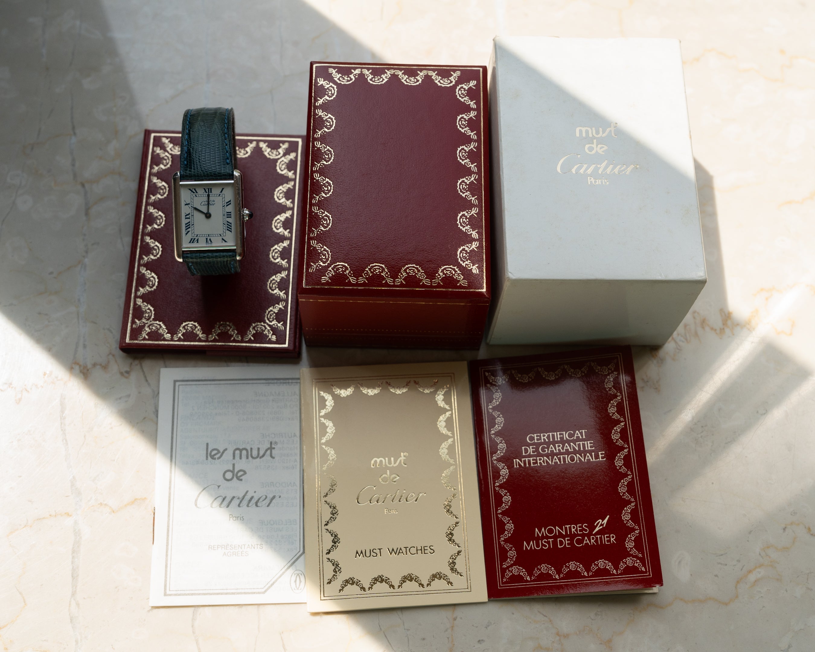 Must de Cartier Tank Blue Roman numberals white dial, Large size, full set