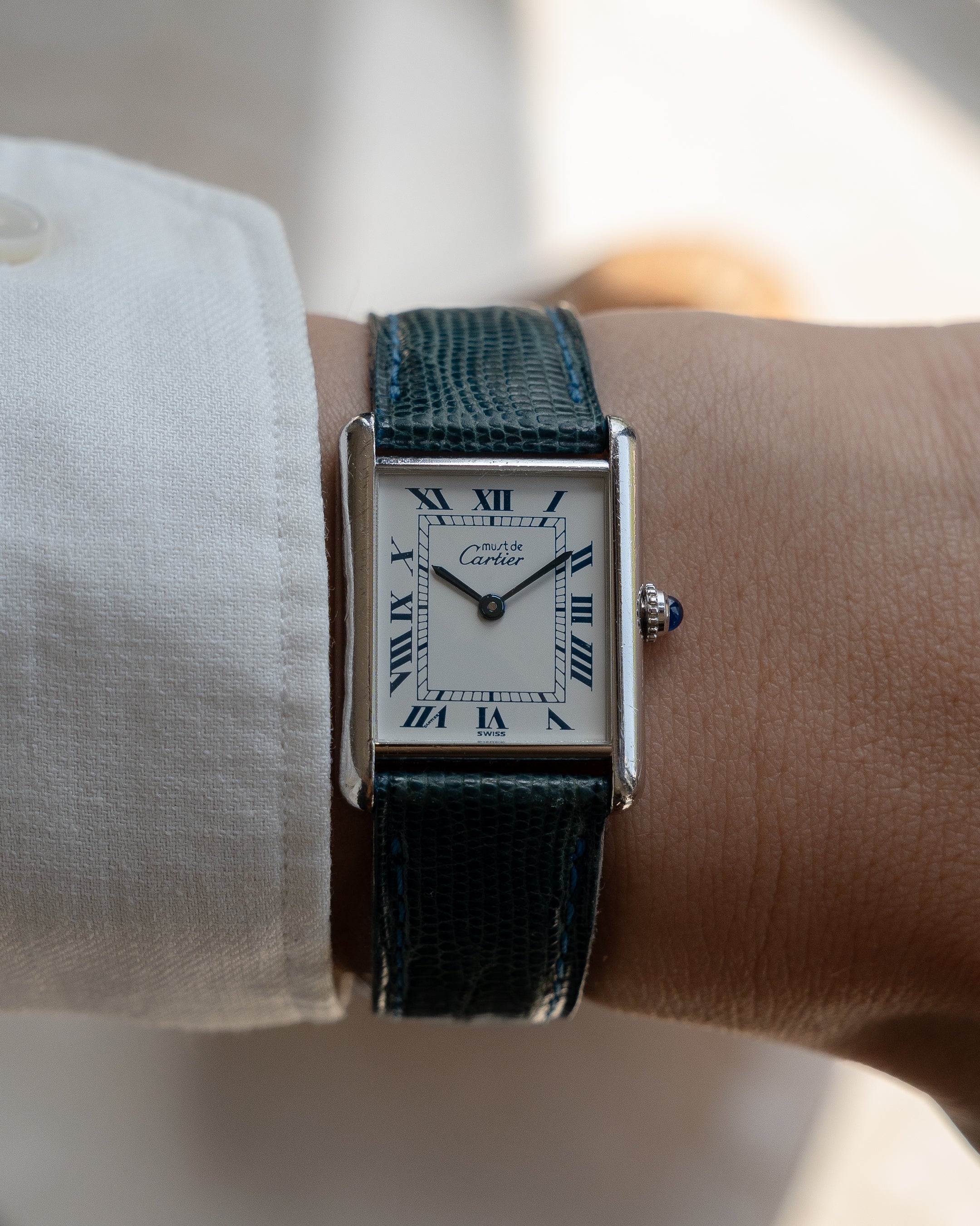 Must de Cartier Tank Blue Roman numberals white dial, Large size, full set