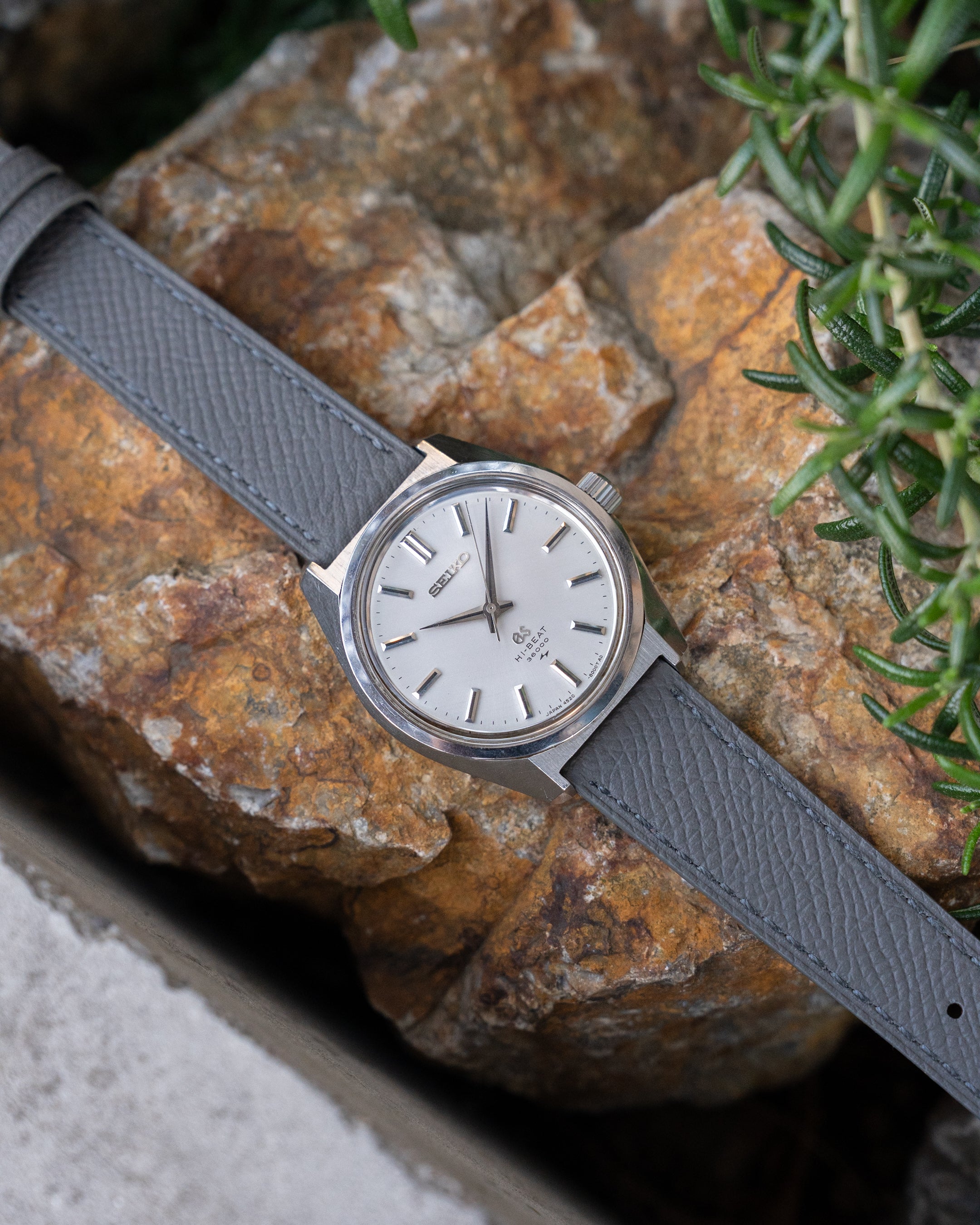 Grand Seiko 4520-8000 hibeat in steel from October 1968