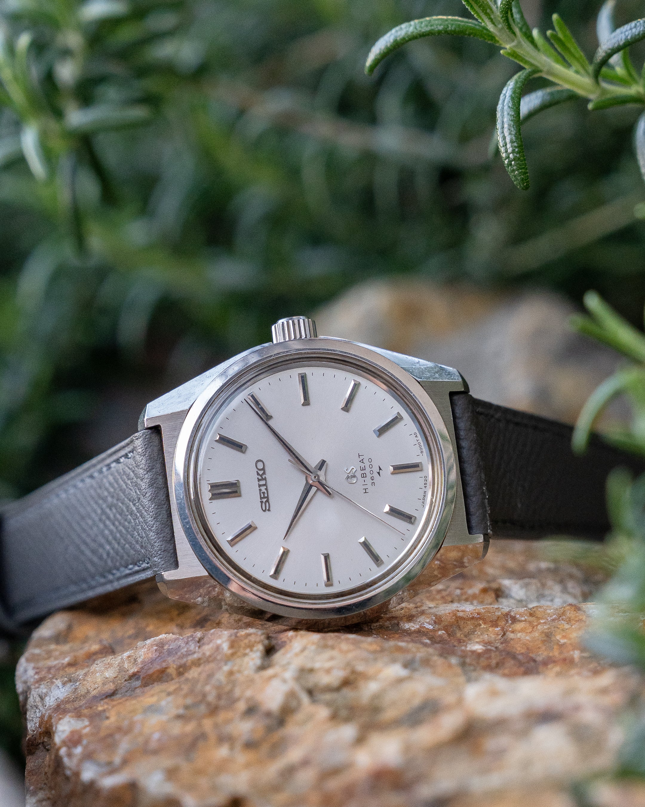 Grand Seiko 4520-8000 hibeat in steel from October 1968