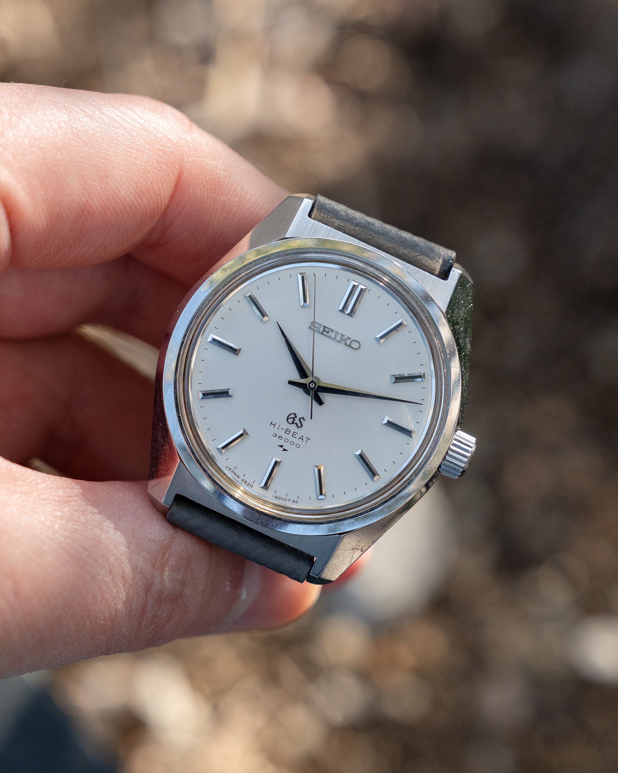 Grand Seiko 4520-8000 hibeat in steel from October 1968