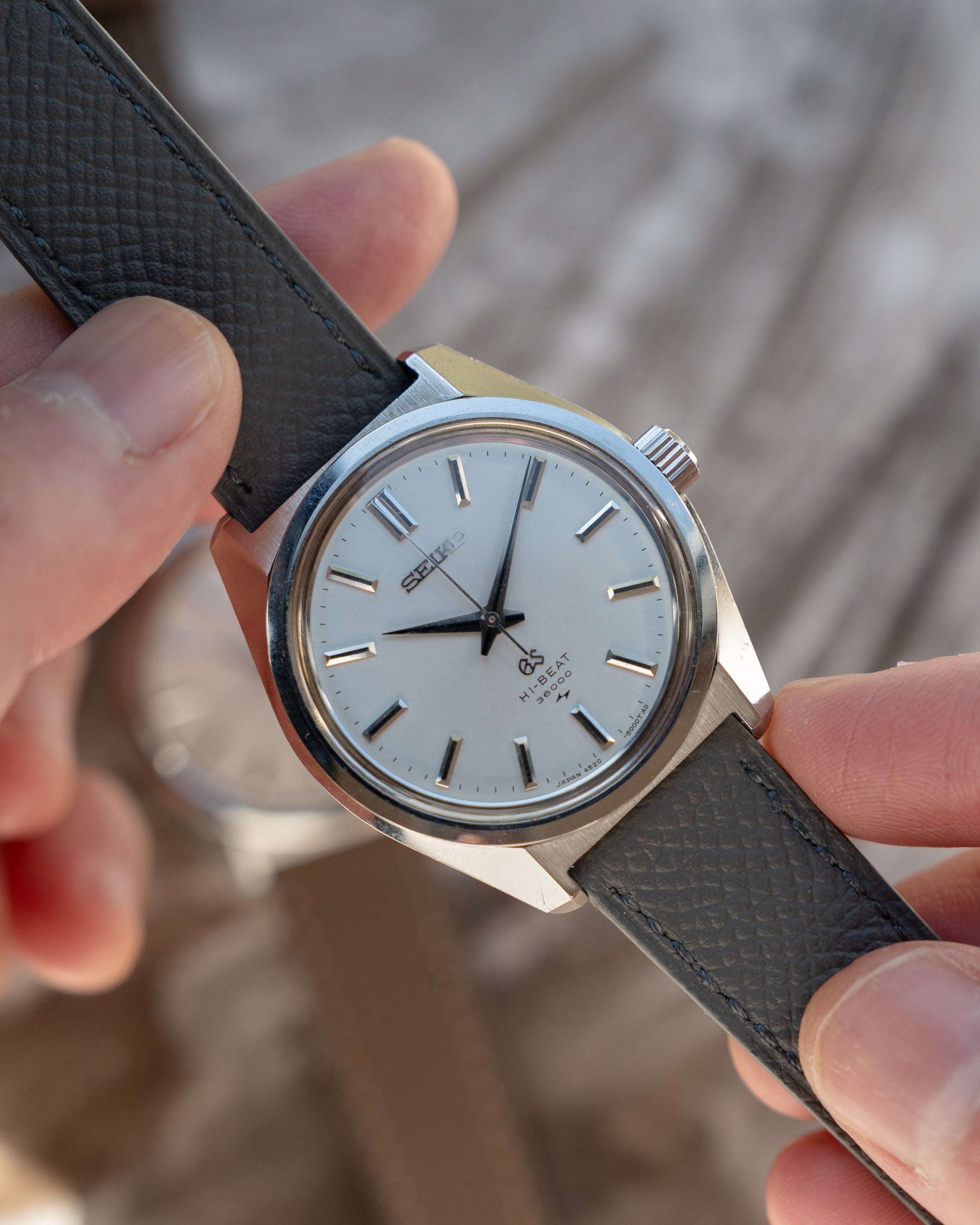 Grand Seiko 4520-8000 hibeat in steel from October 1968 – Special Dial