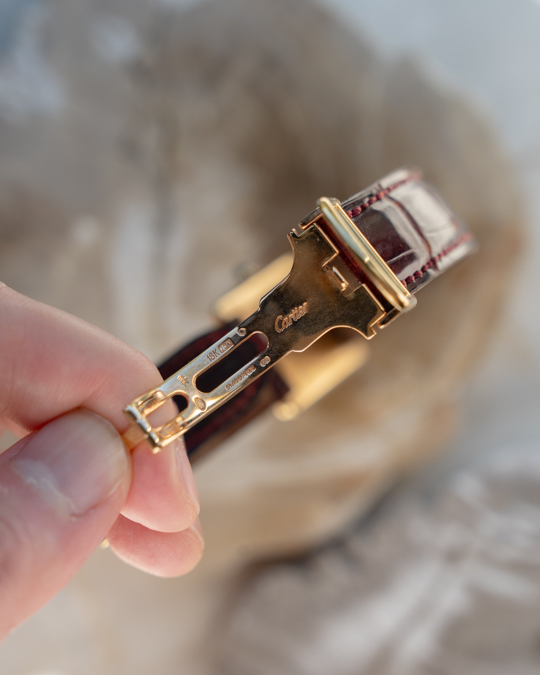 Cartier CPCP "Collection Prive", Tank Louis ref 1600 in yellow gold,  full set