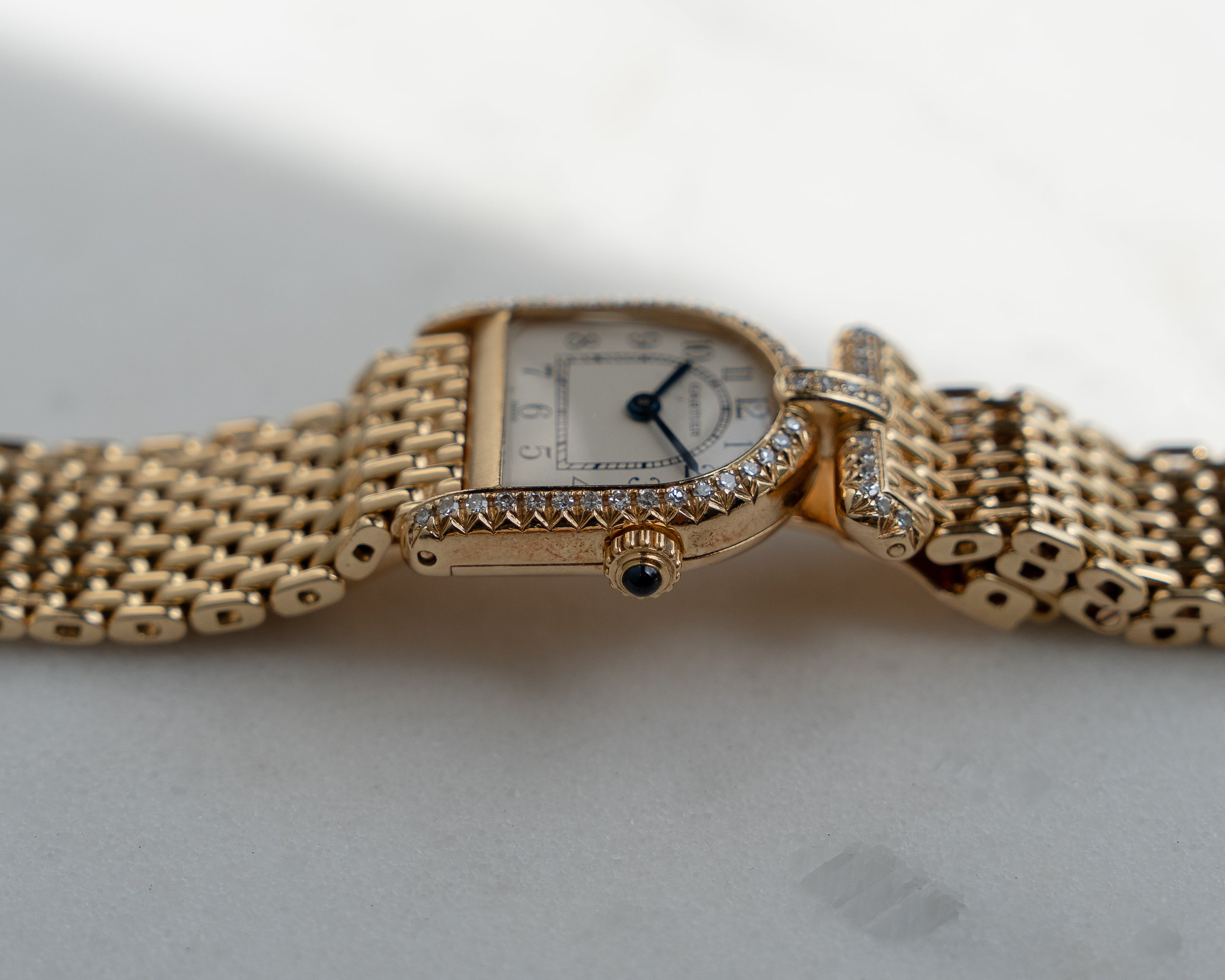 Cartier Calandre ref. 66032 in yellow gold with diamonds featuring a Cartier yellow gold bracelet