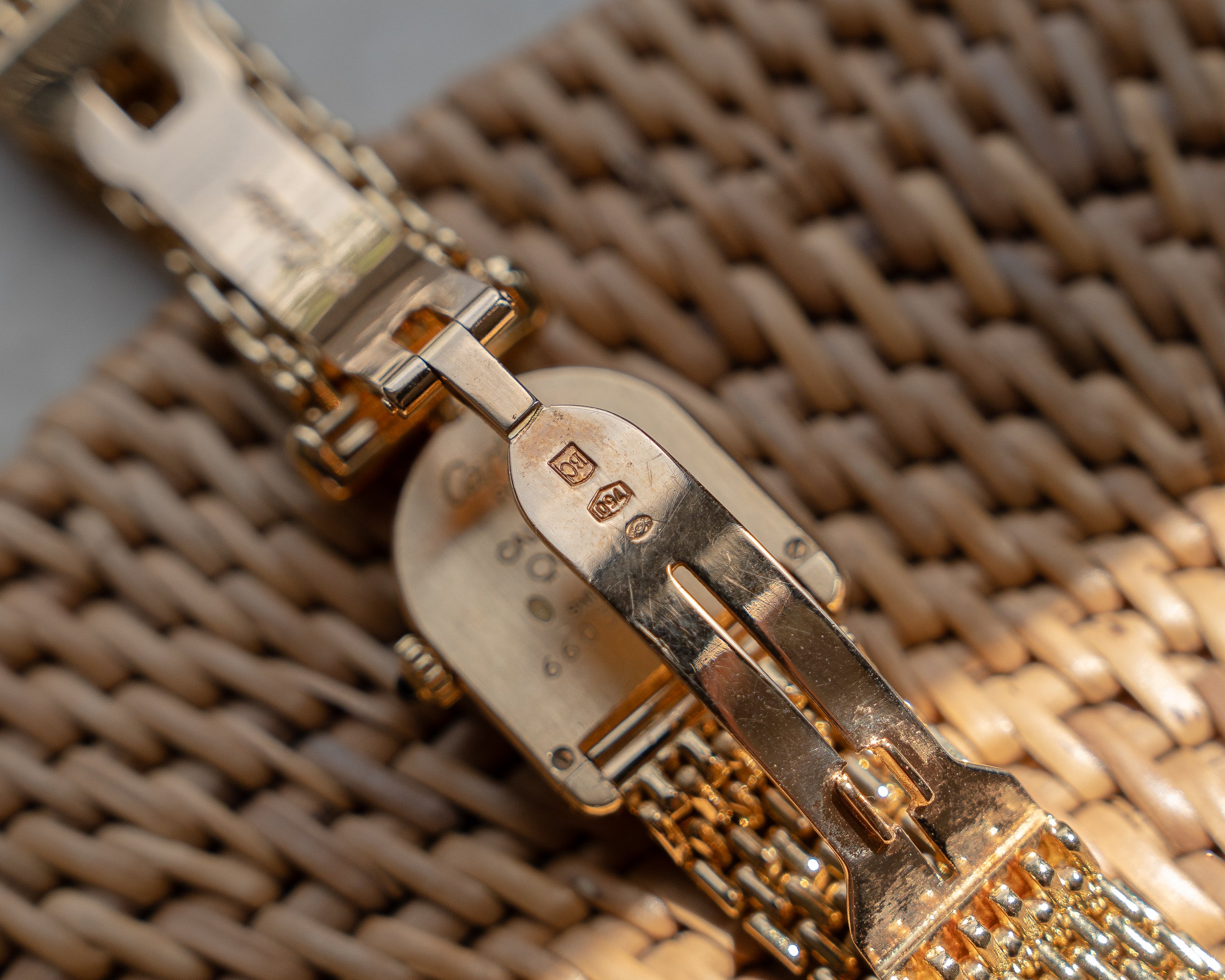 Cartier Calandre ref. 66032 in yellow gold with diamonds featuring a Cartier yellow gold bracelet